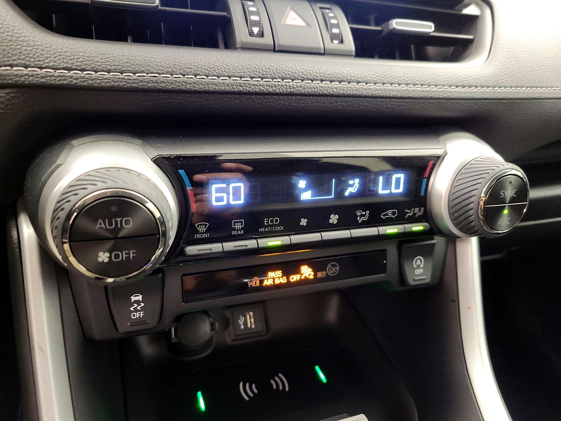 Thumbnail: 2025 Toyota RAV4 - 16
