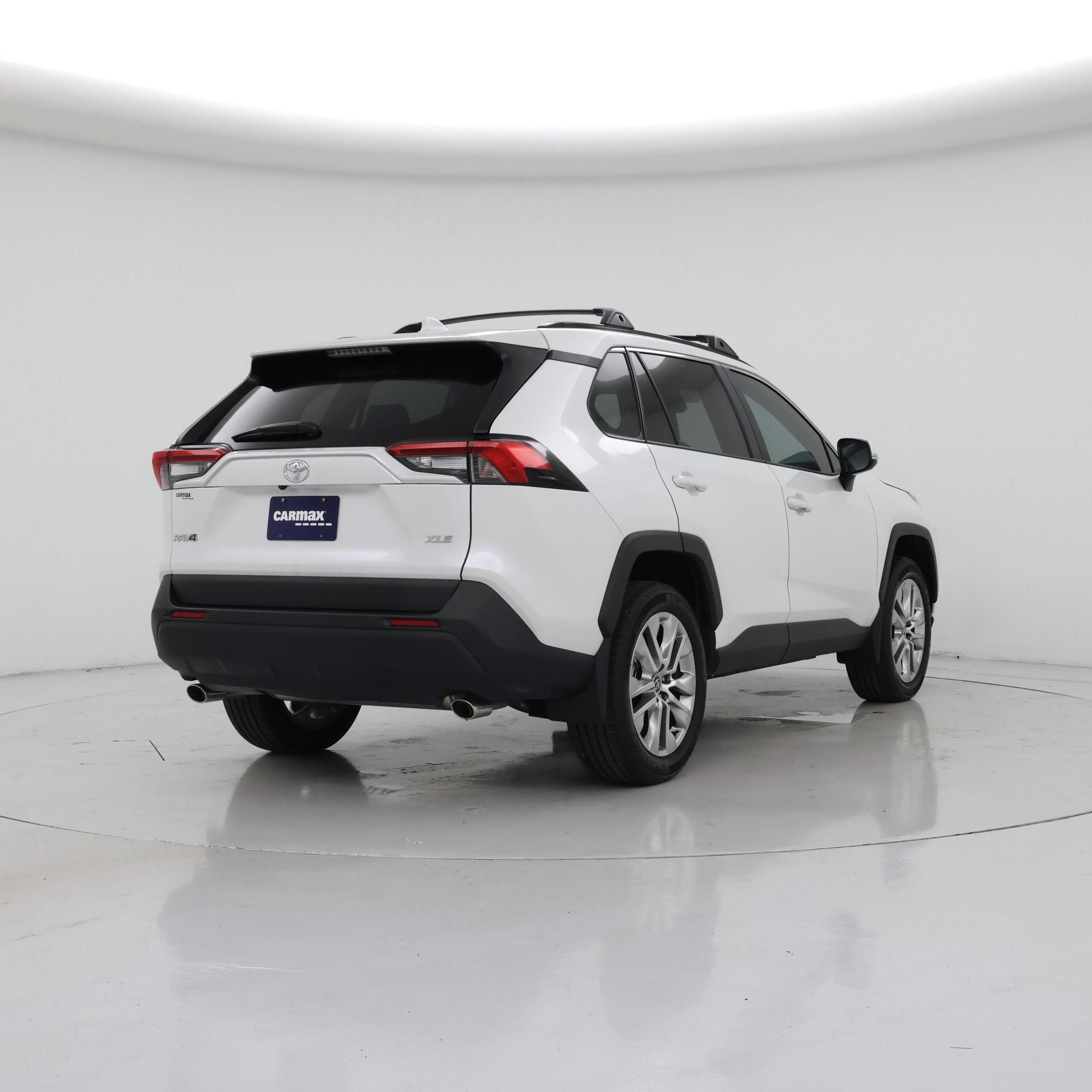 Thumbnail: 2025 Toyota RAV4 - 8