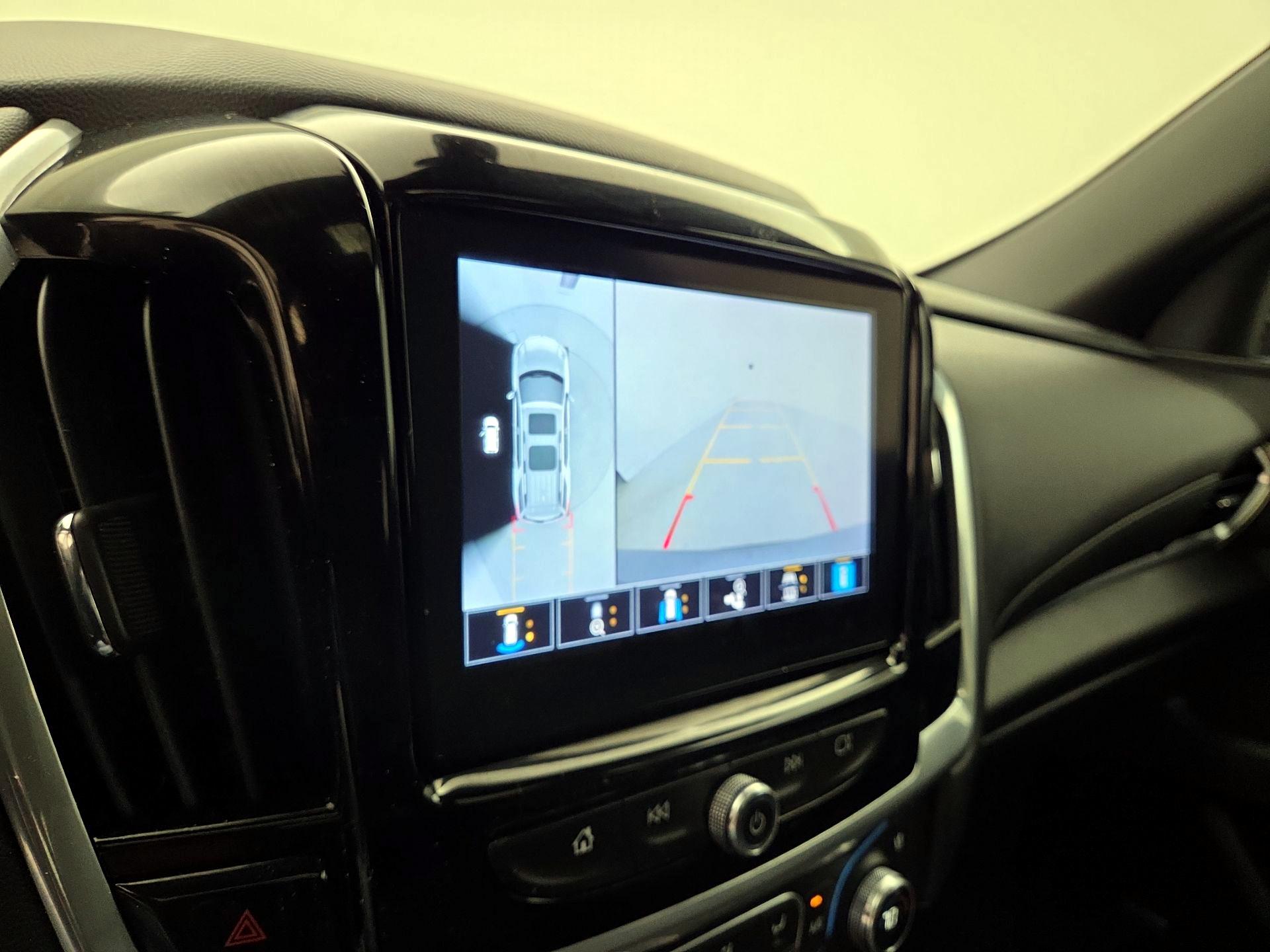Thumbnail: 2023 Chevrolet Traverse - 14