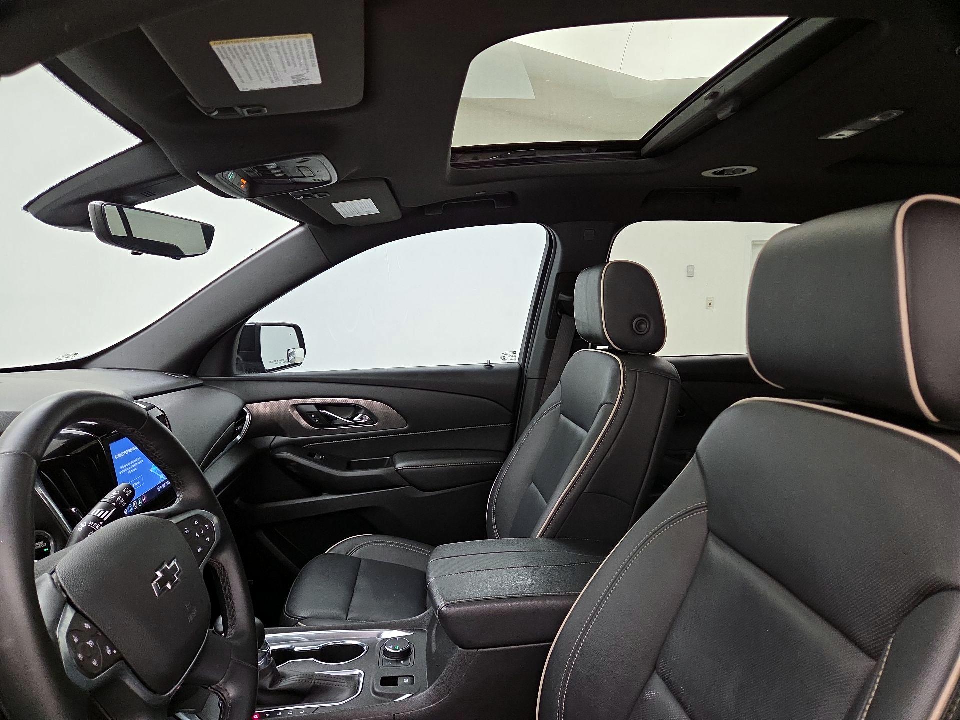 Thumbnail: 2023 Chevrolet Traverse - 19
