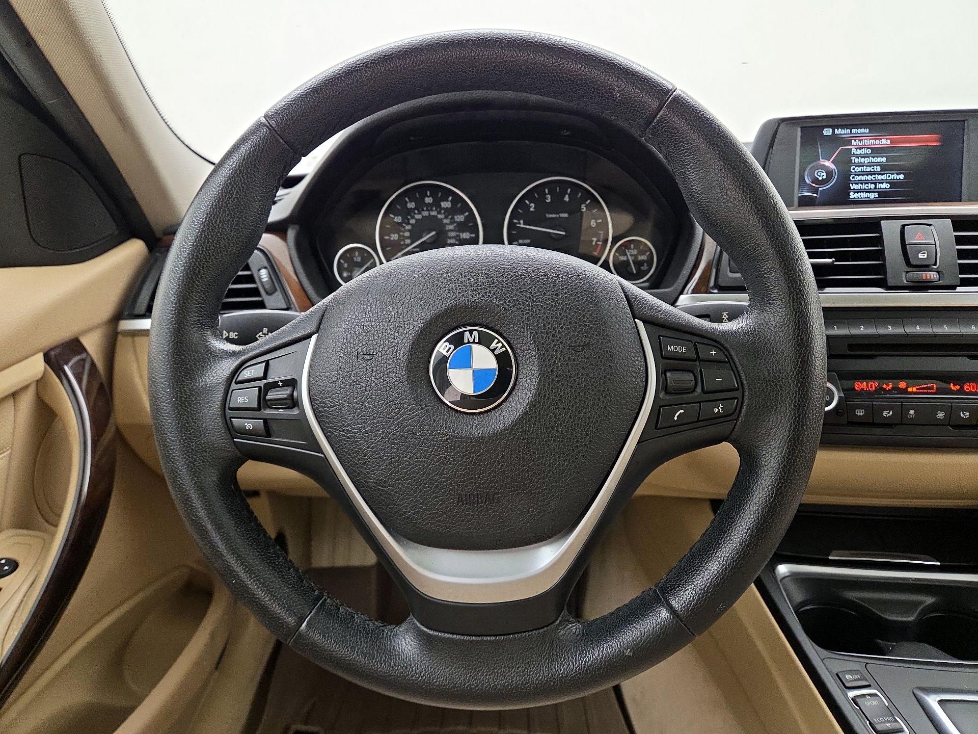 Thumbnail: 2015 BMW 3 Series - 10