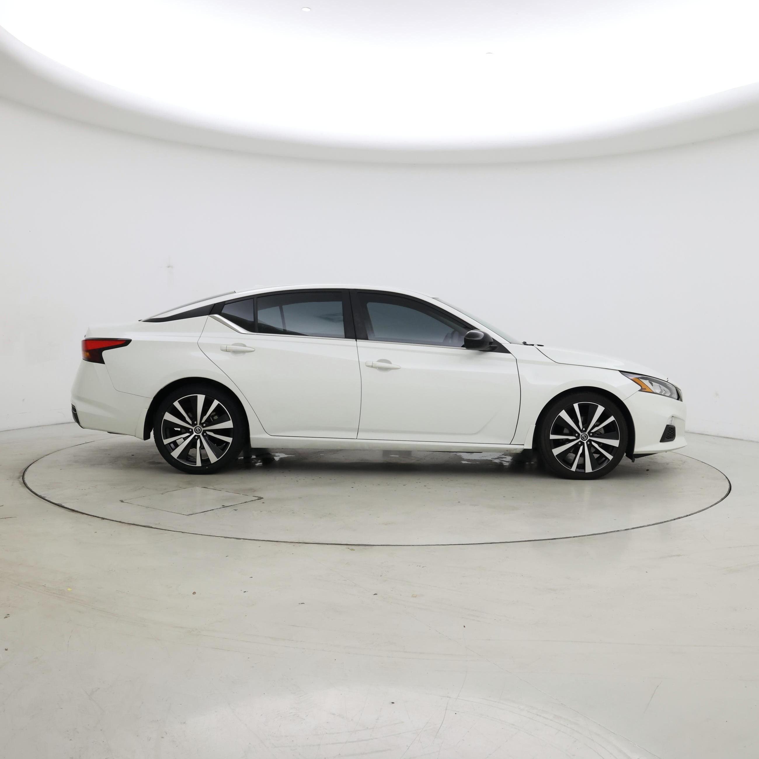 Thumbnail: 2022 Nissan Altima - 7