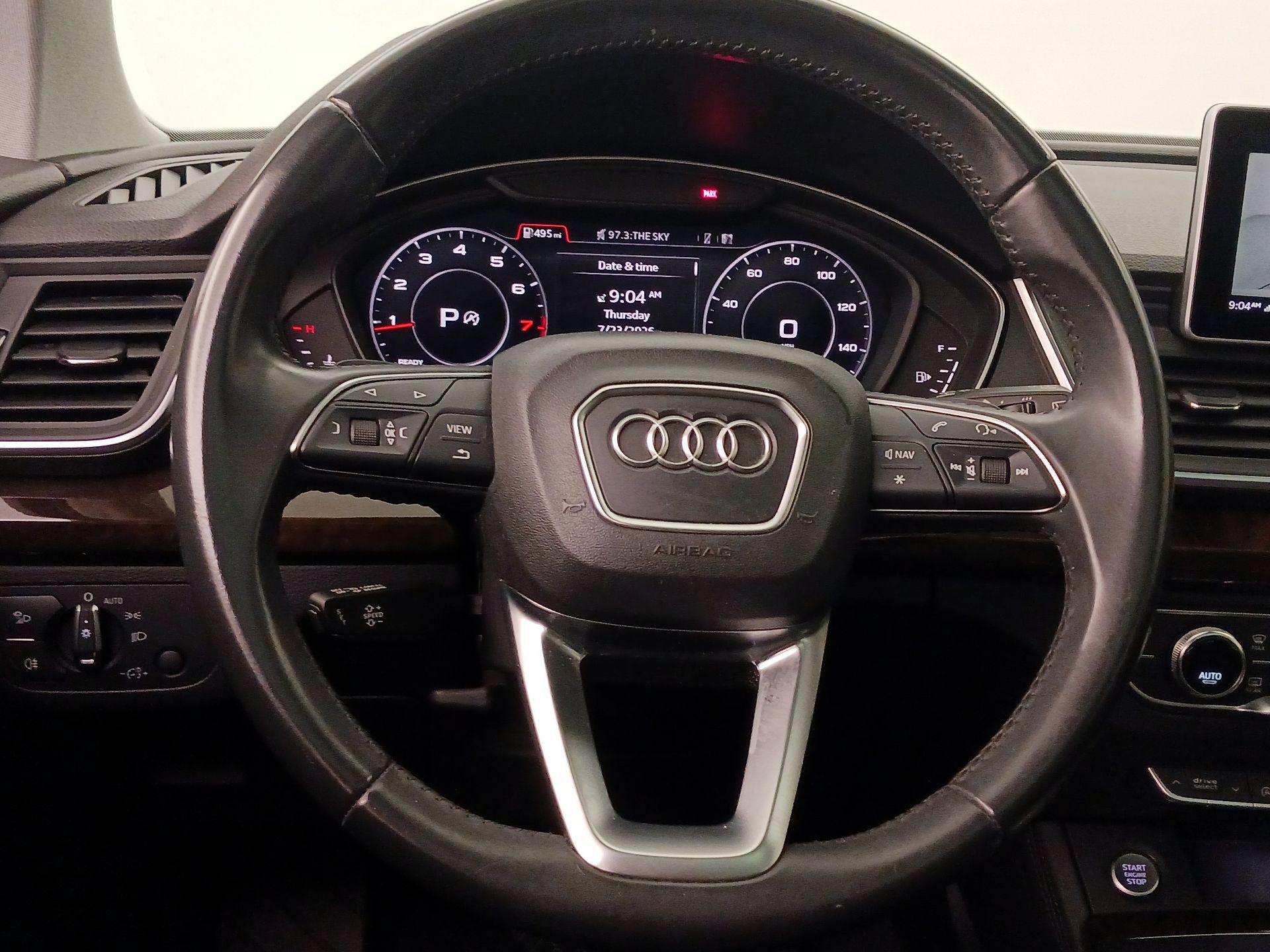 Thumbnail: 2020 Audi Q5 - 10