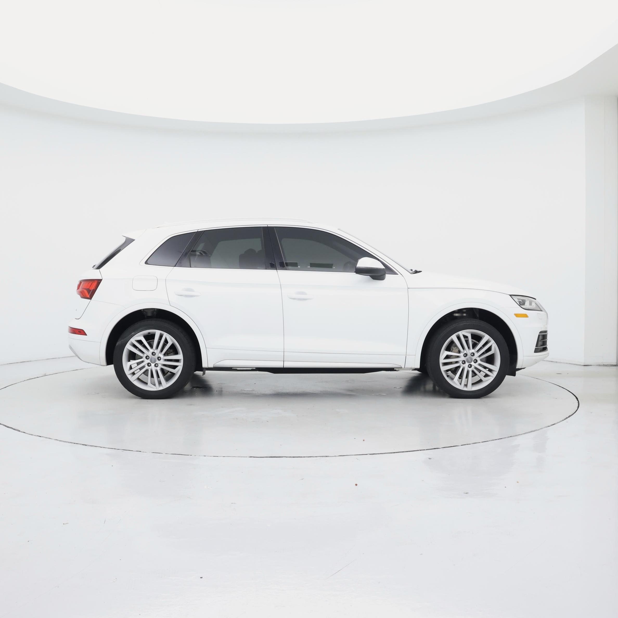 Thumbnail: 2020 Audi Q5 - 7