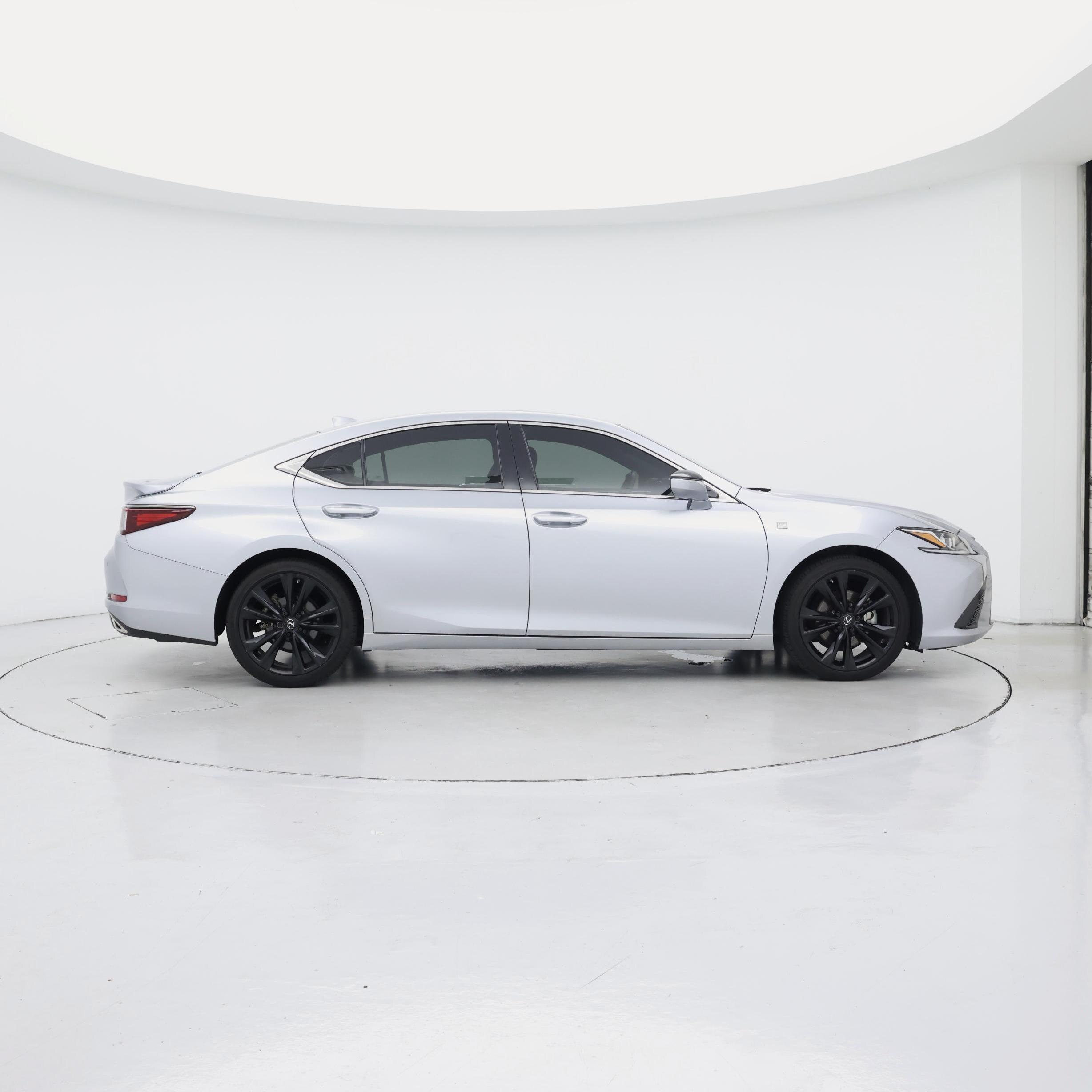 Thumbnail: 2022 Lexus ES - 7