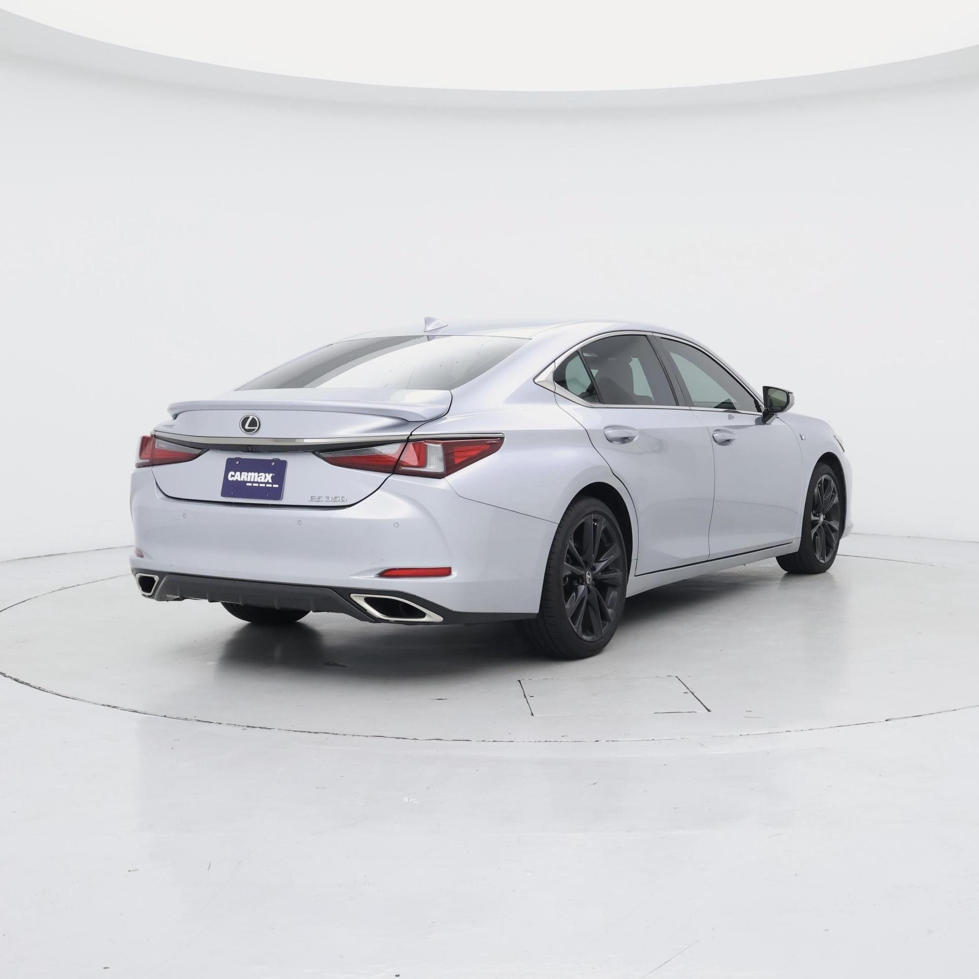 Thumbnail: 2022 Lexus ES - 8