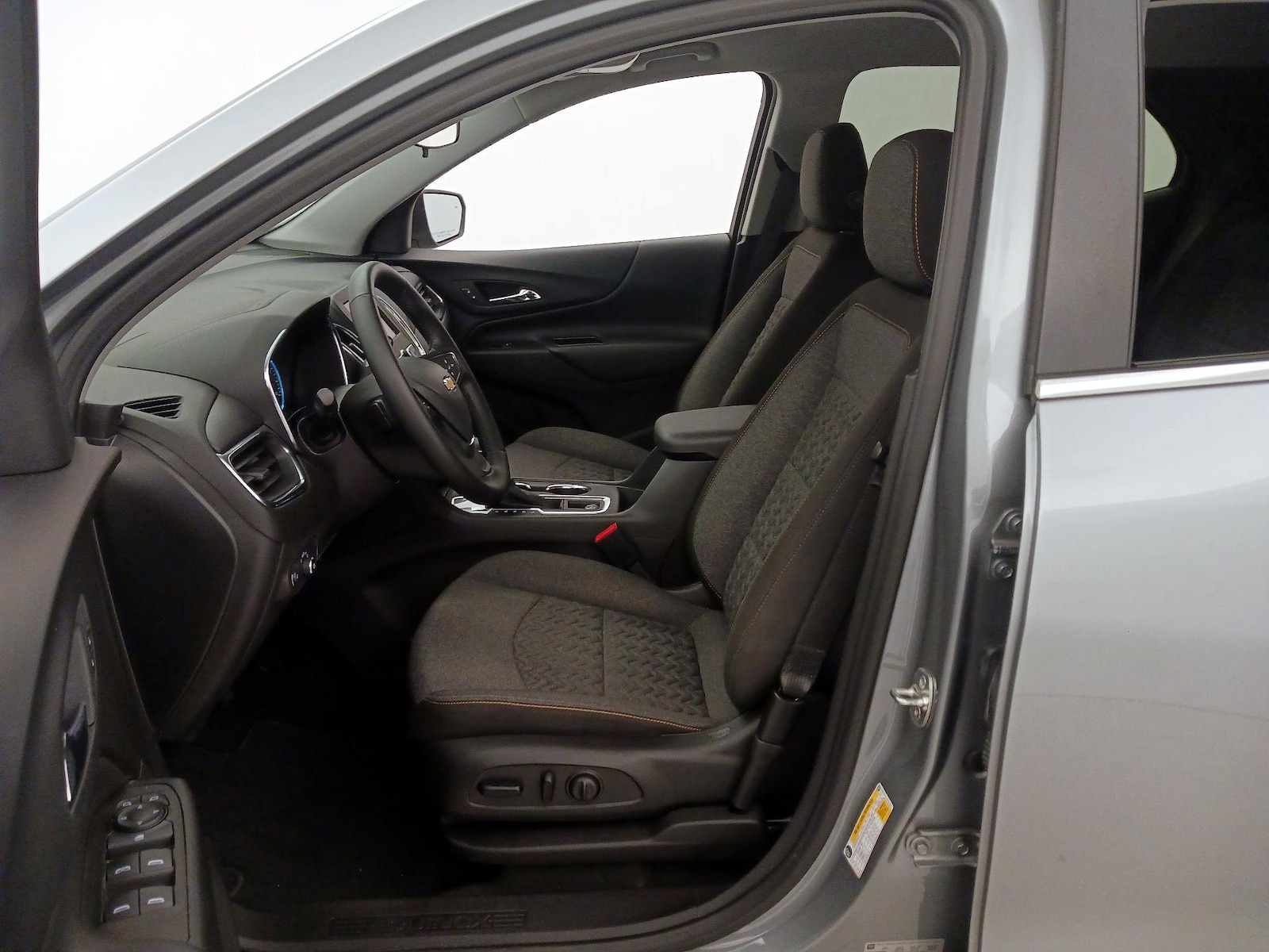 2024 Chevrolet Equinox LT - Photo 12