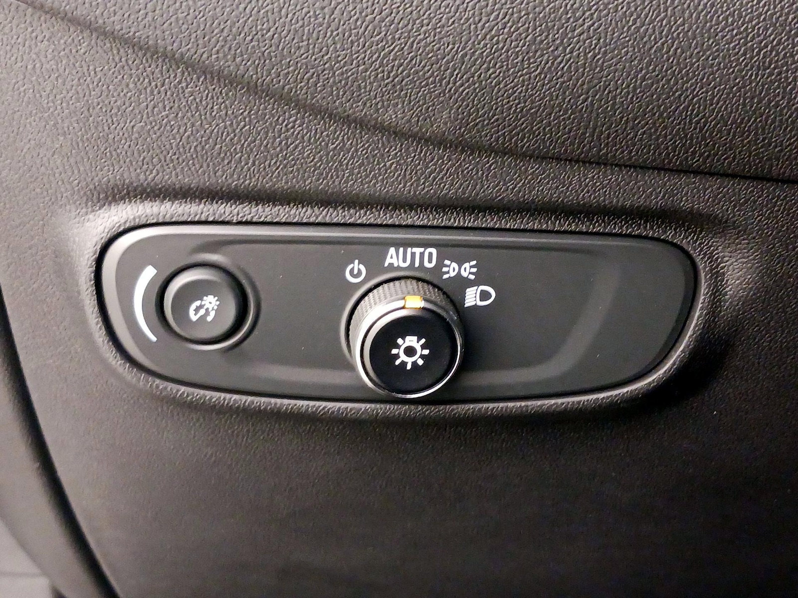 2024 Chevrolet Equinox LT - Photo 14