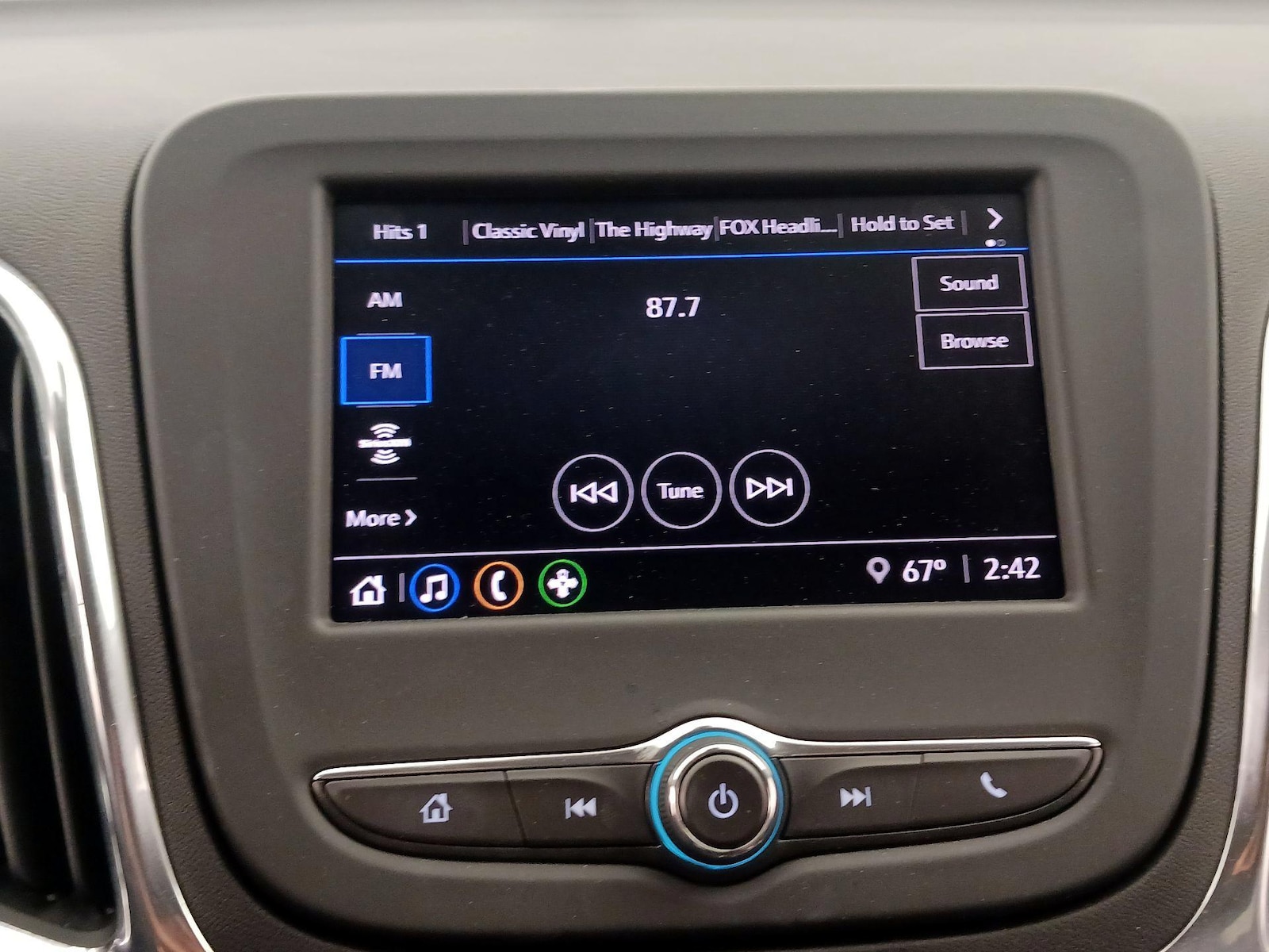 2024 Chevrolet Equinox LT - Photo 16