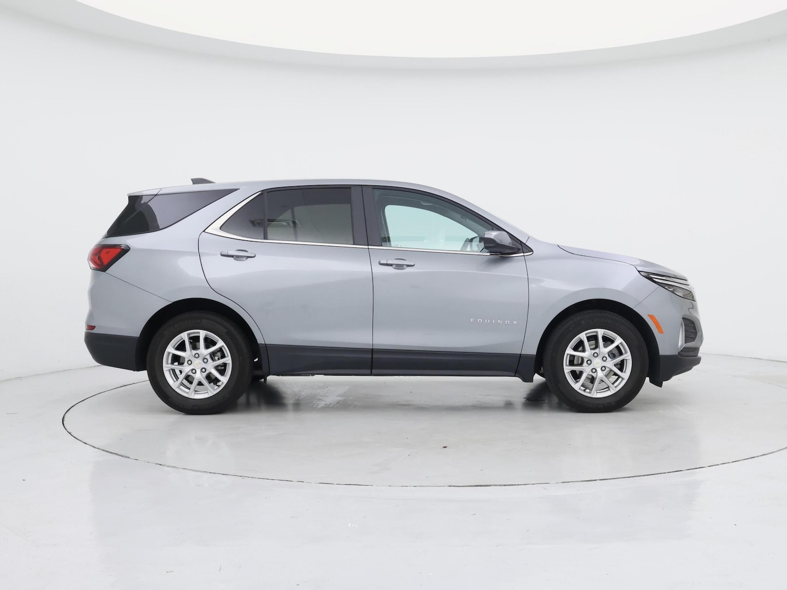2024 Chevrolet Equinox LT - Photo 8