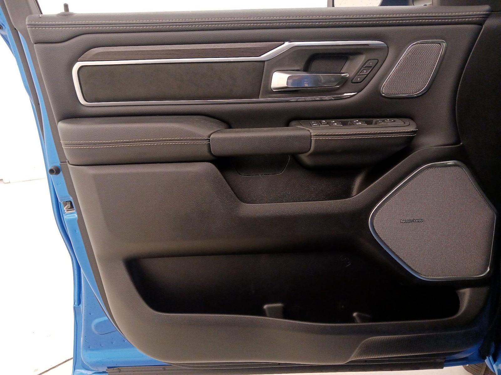 2025 RAM Ram 1500 Pickup Laramie - Photo 13