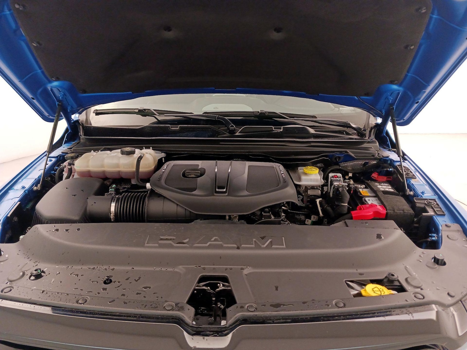 2025 RAM Ram 1500 Pickup Laramie - Photo 23