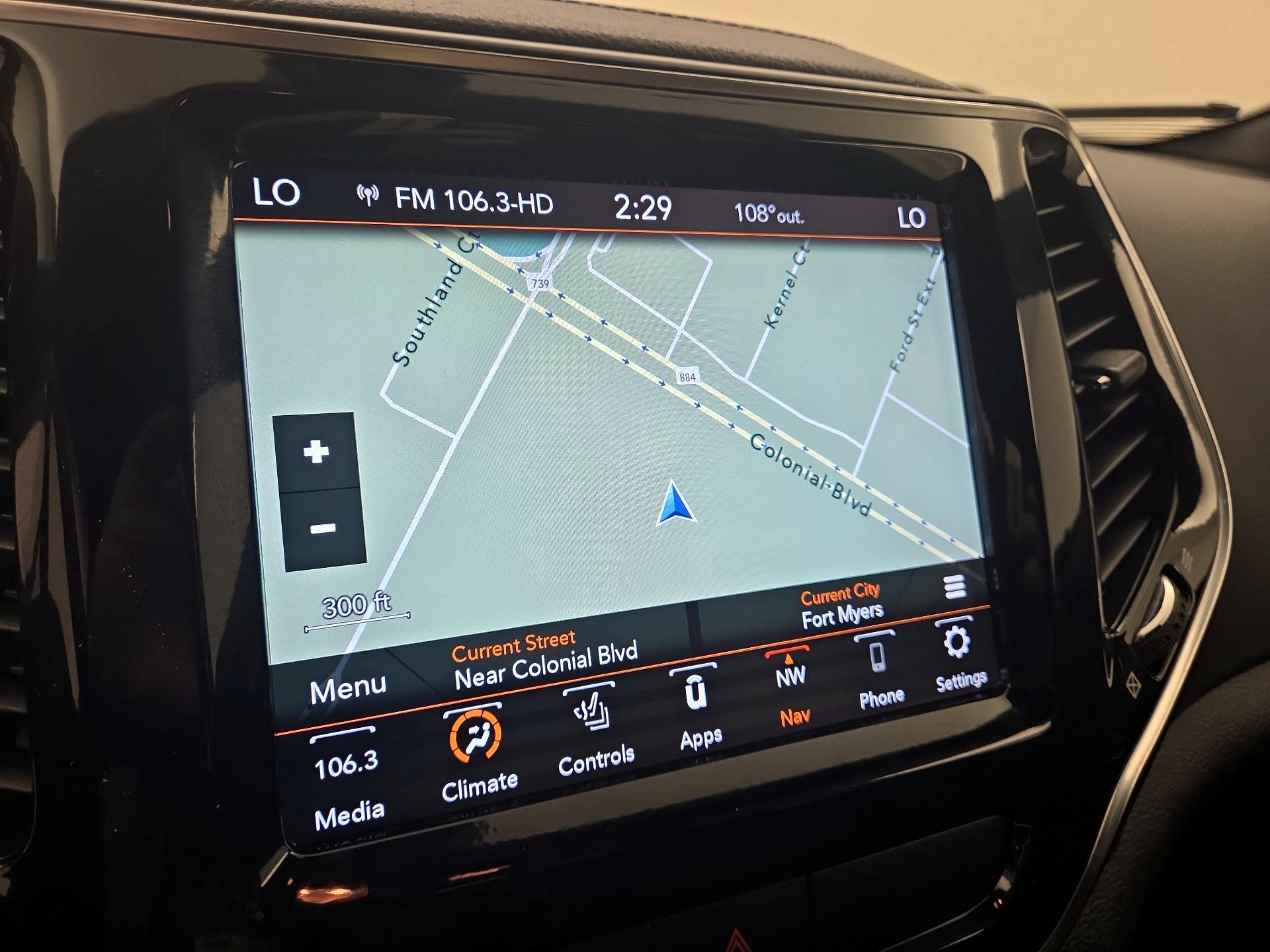 Thumbnail: 2020 Jeep Cherokee - 14