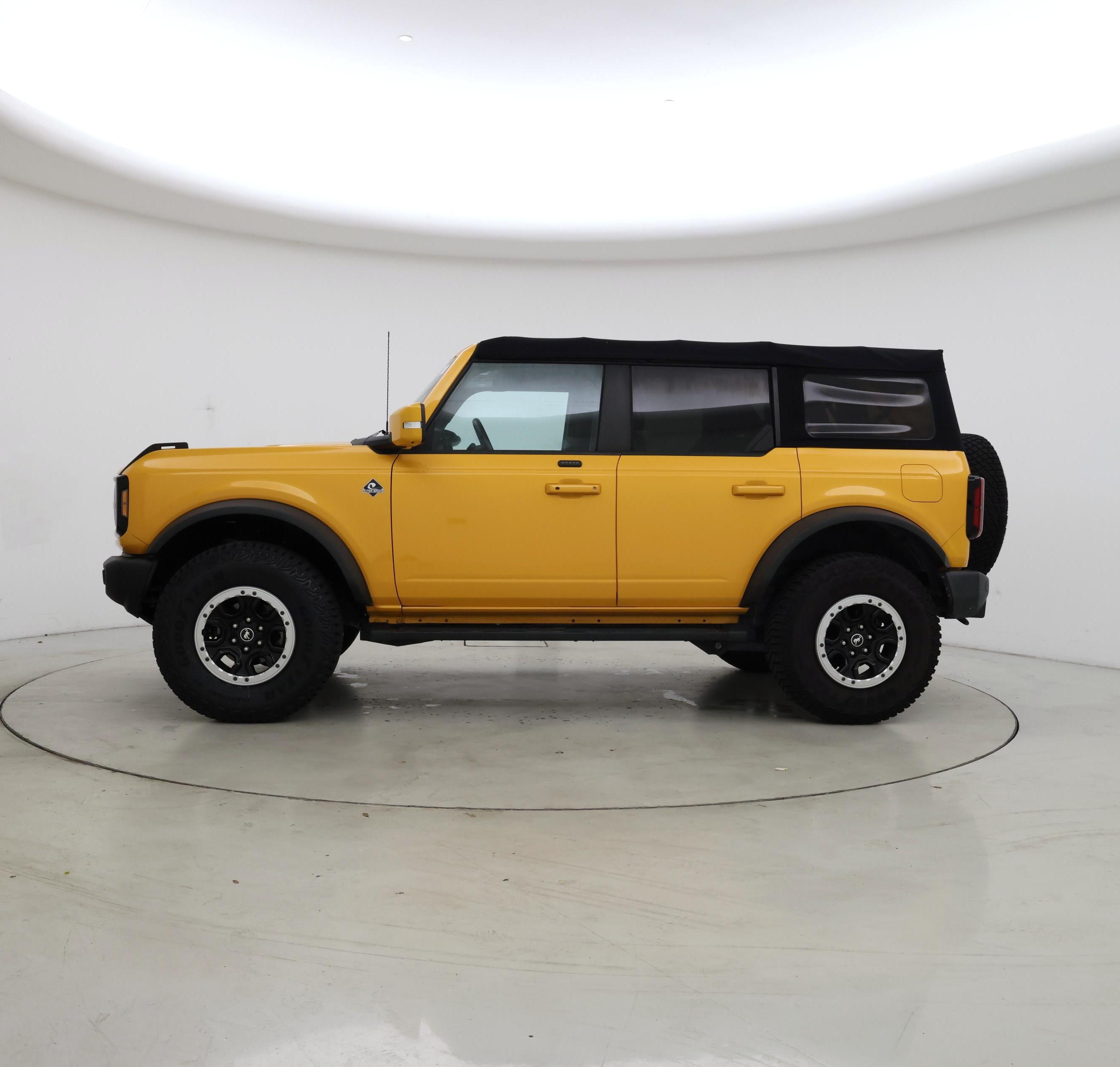 Thumbnail: 2021 Ford Bronco - 3