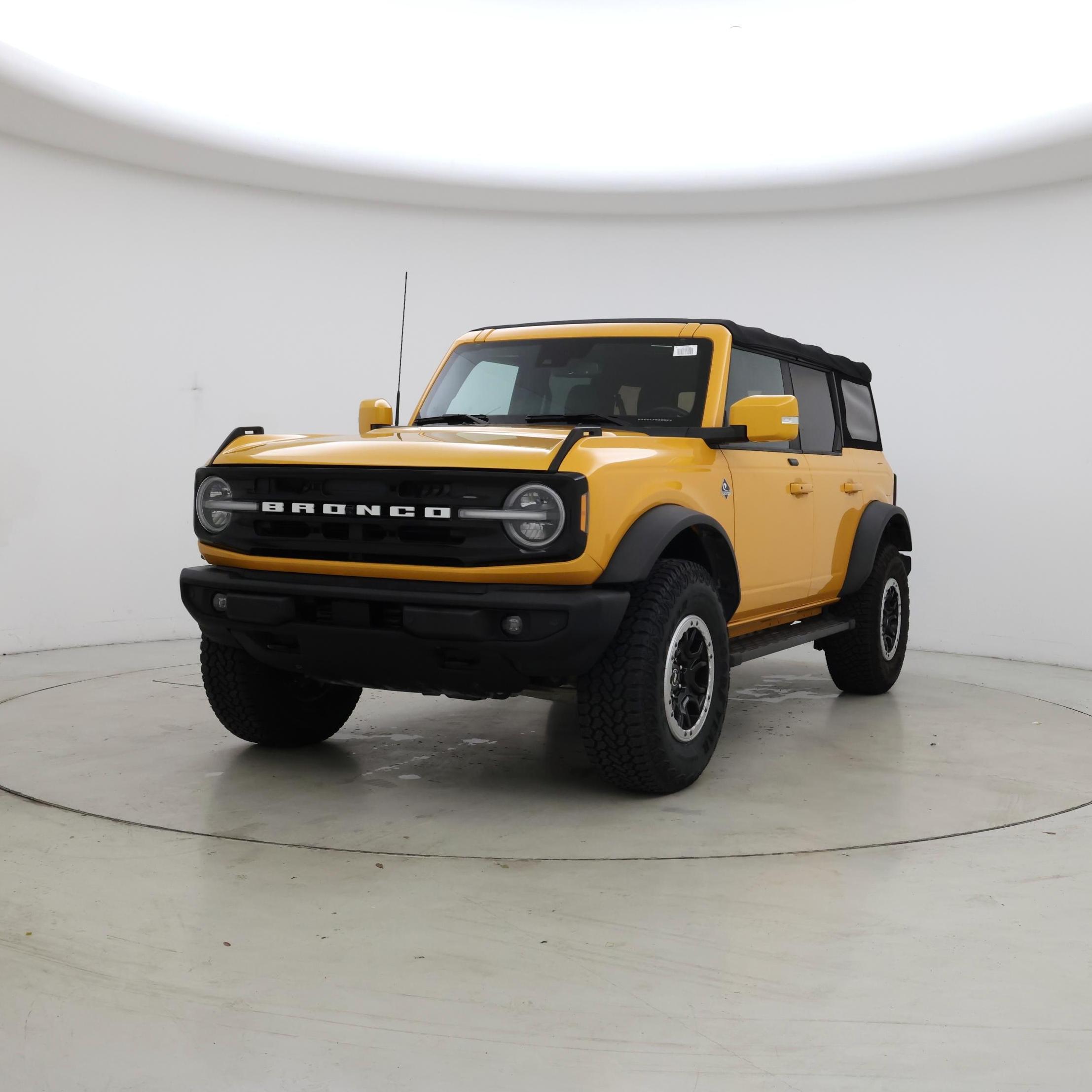 Thumbnail: 2021 Ford Bronco - 4