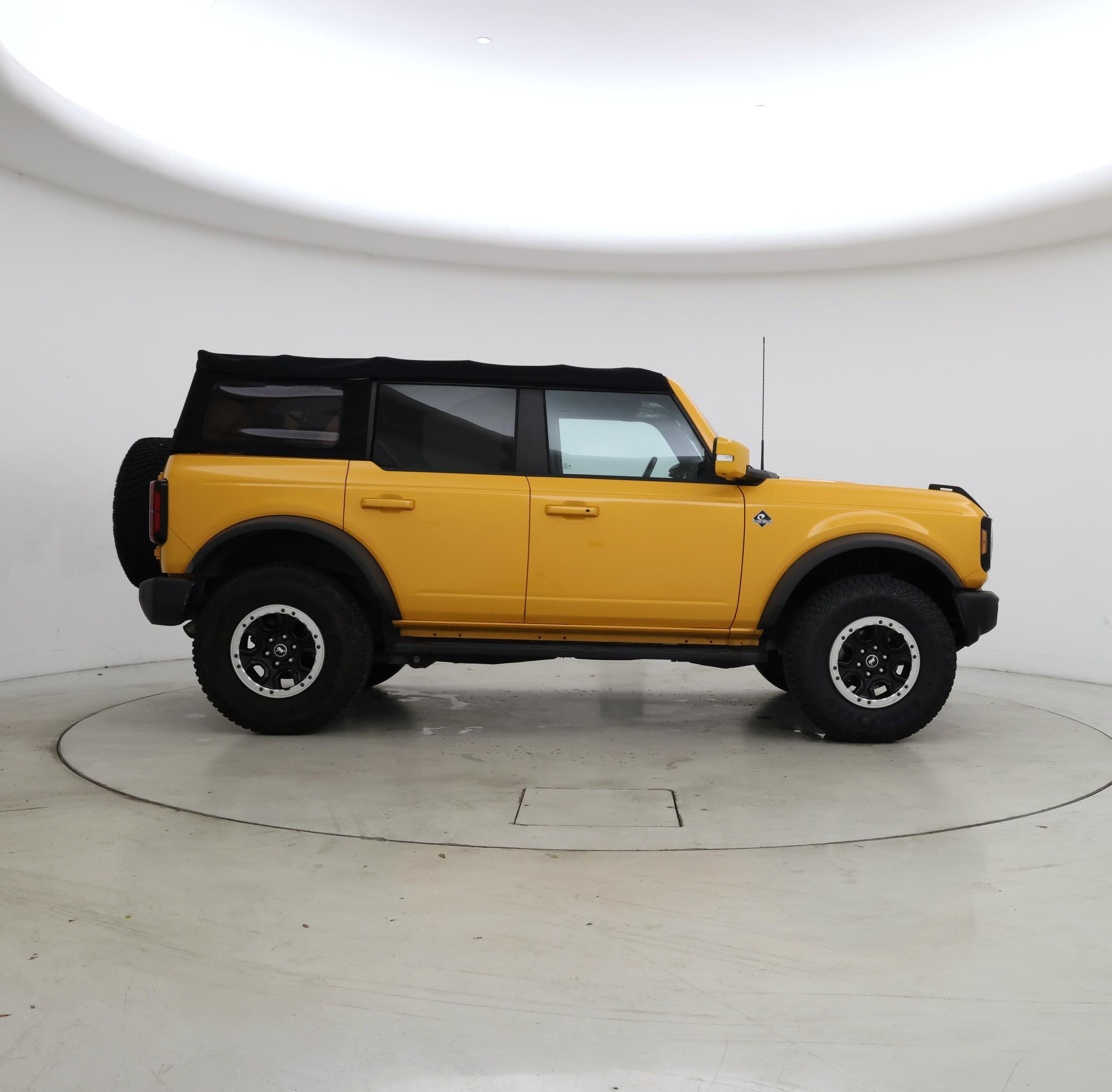 Thumbnail: 2021 Ford Bronco - 7