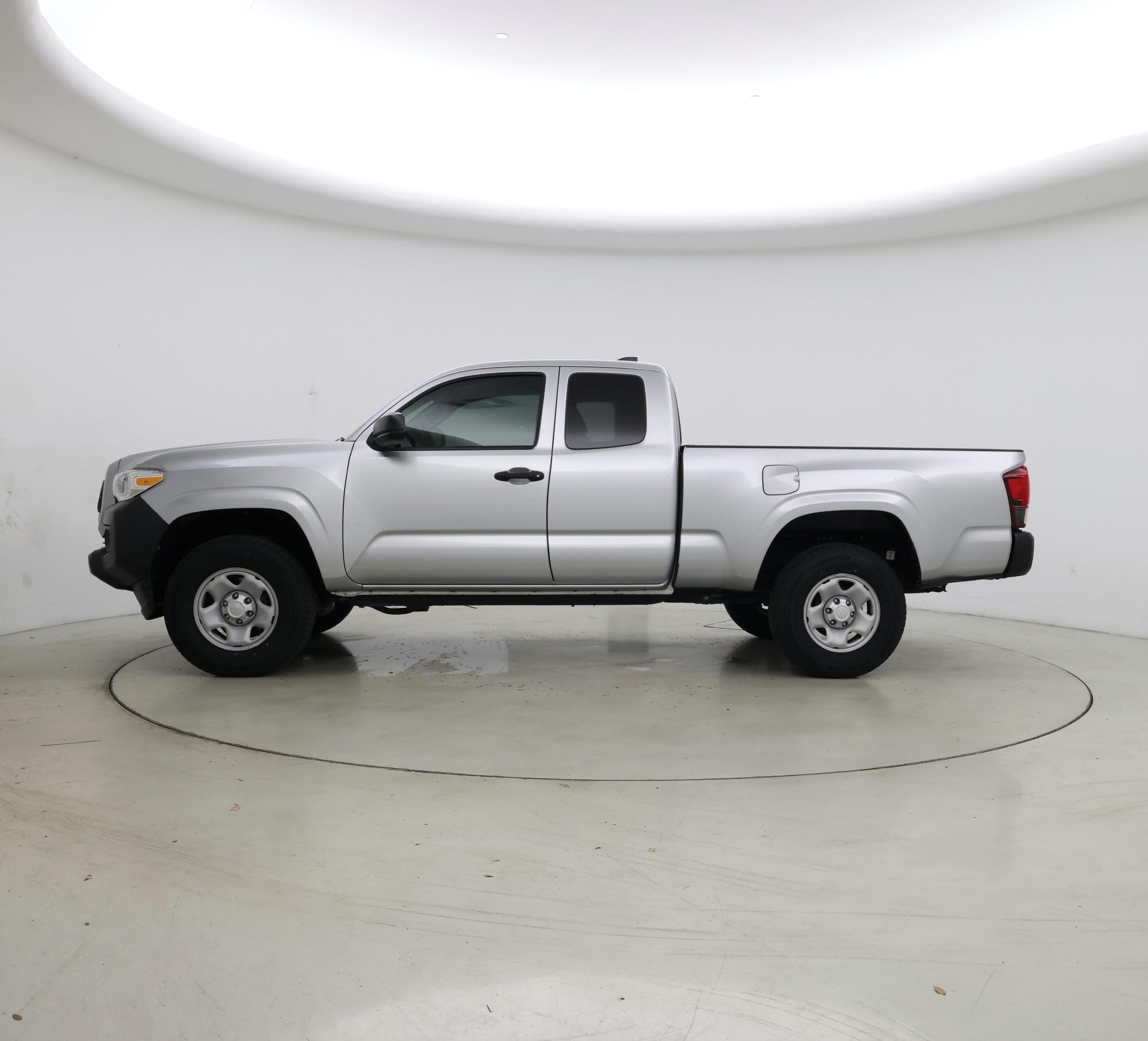 Thumbnail: 2022 Toyota Tacoma - 3