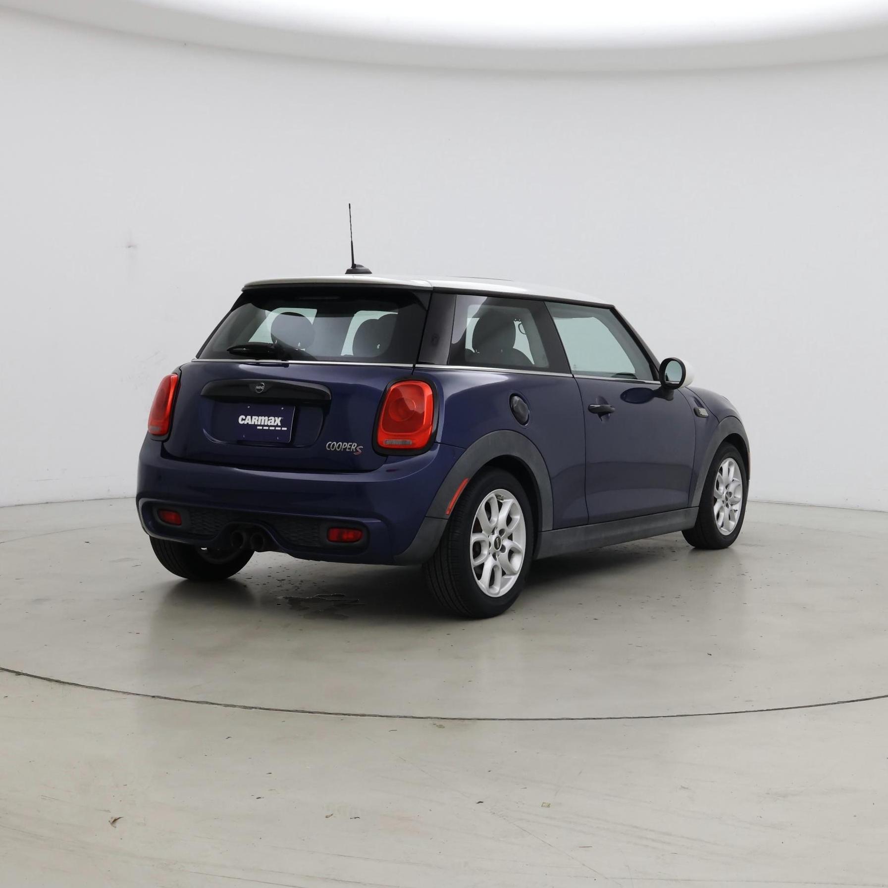 Thumbnail: 2015 MINI Cooper Hardtop - 8