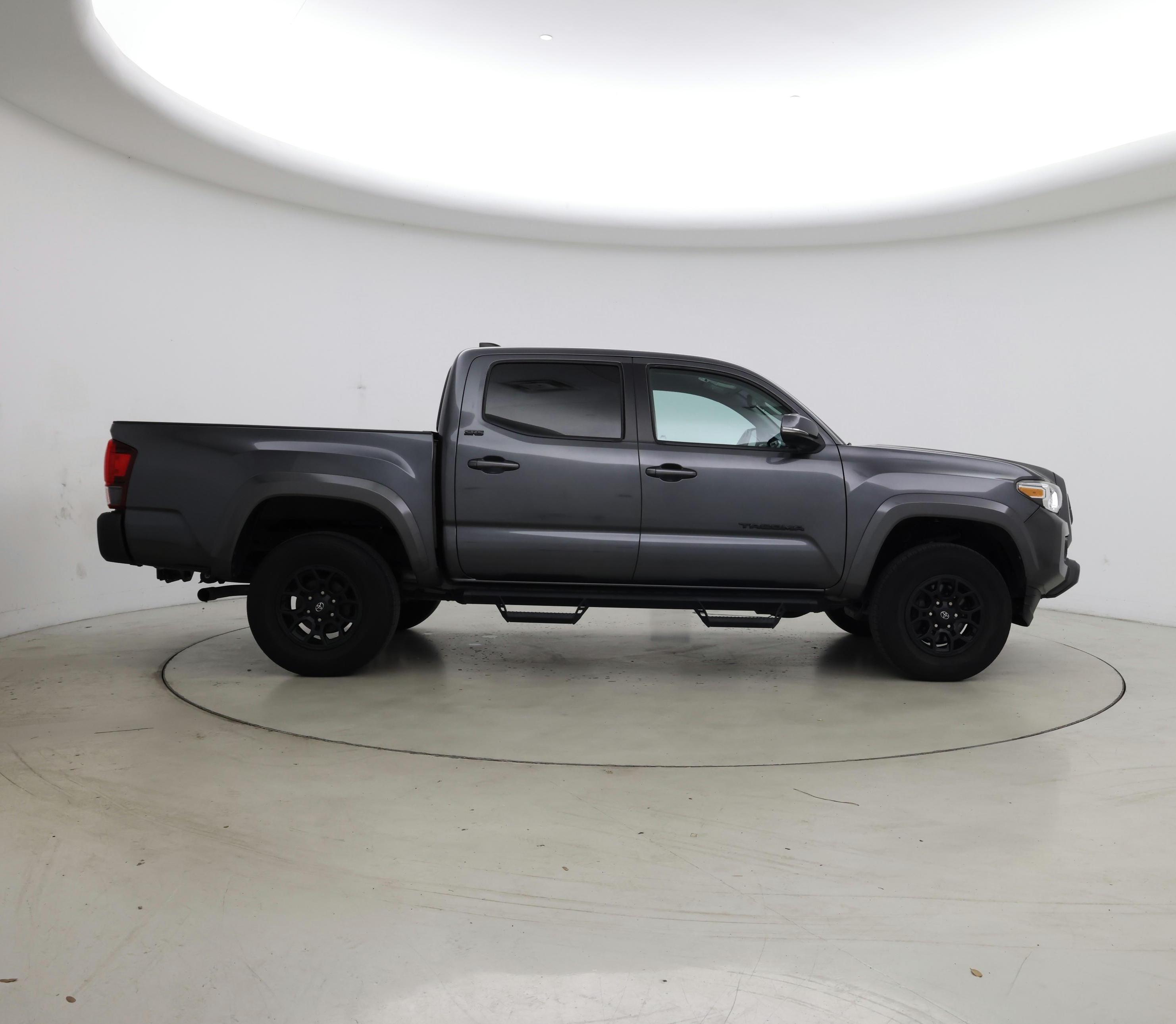 Thumbnail: 2022 Toyota Tacoma - 7