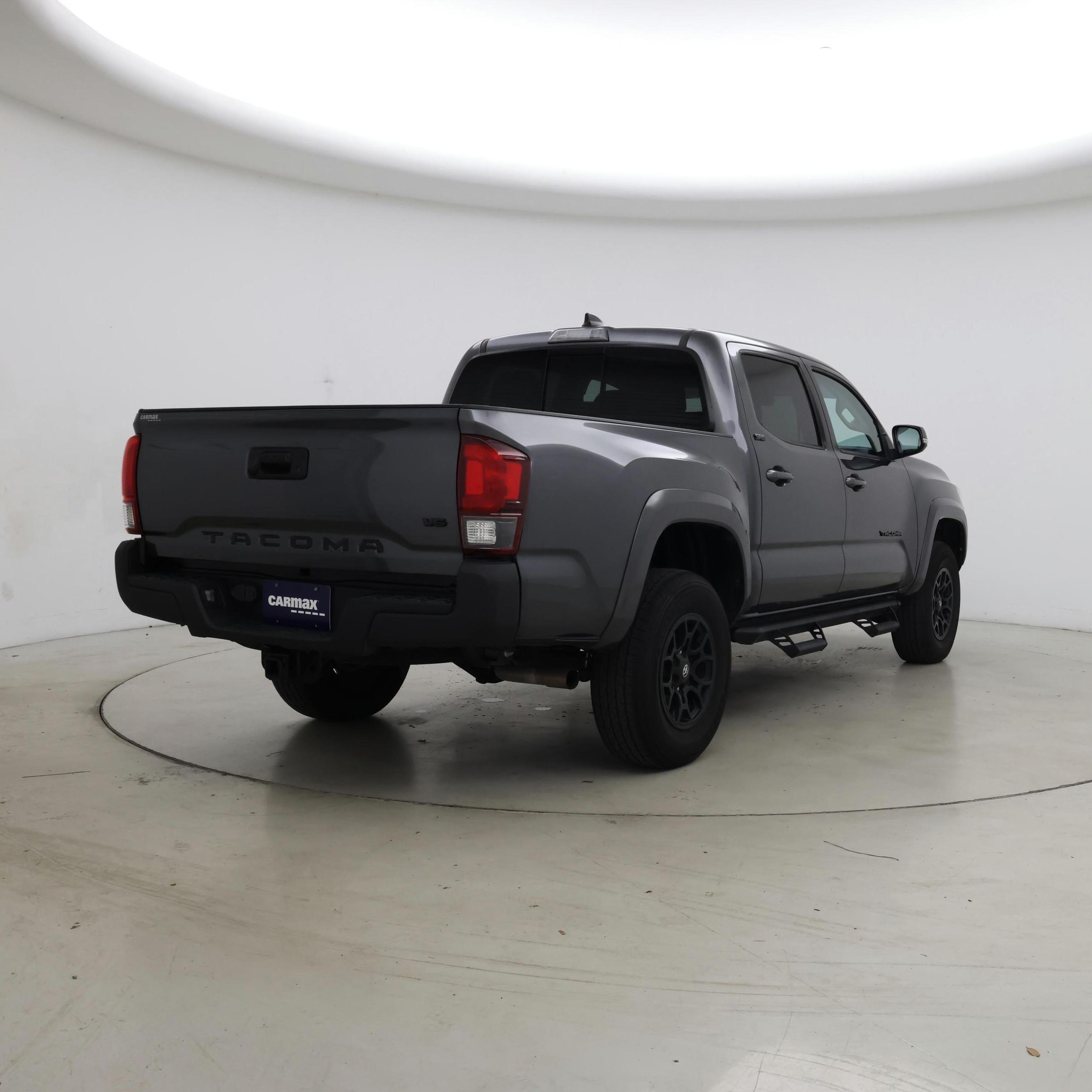 Thumbnail: 2022 Toyota Tacoma - 8