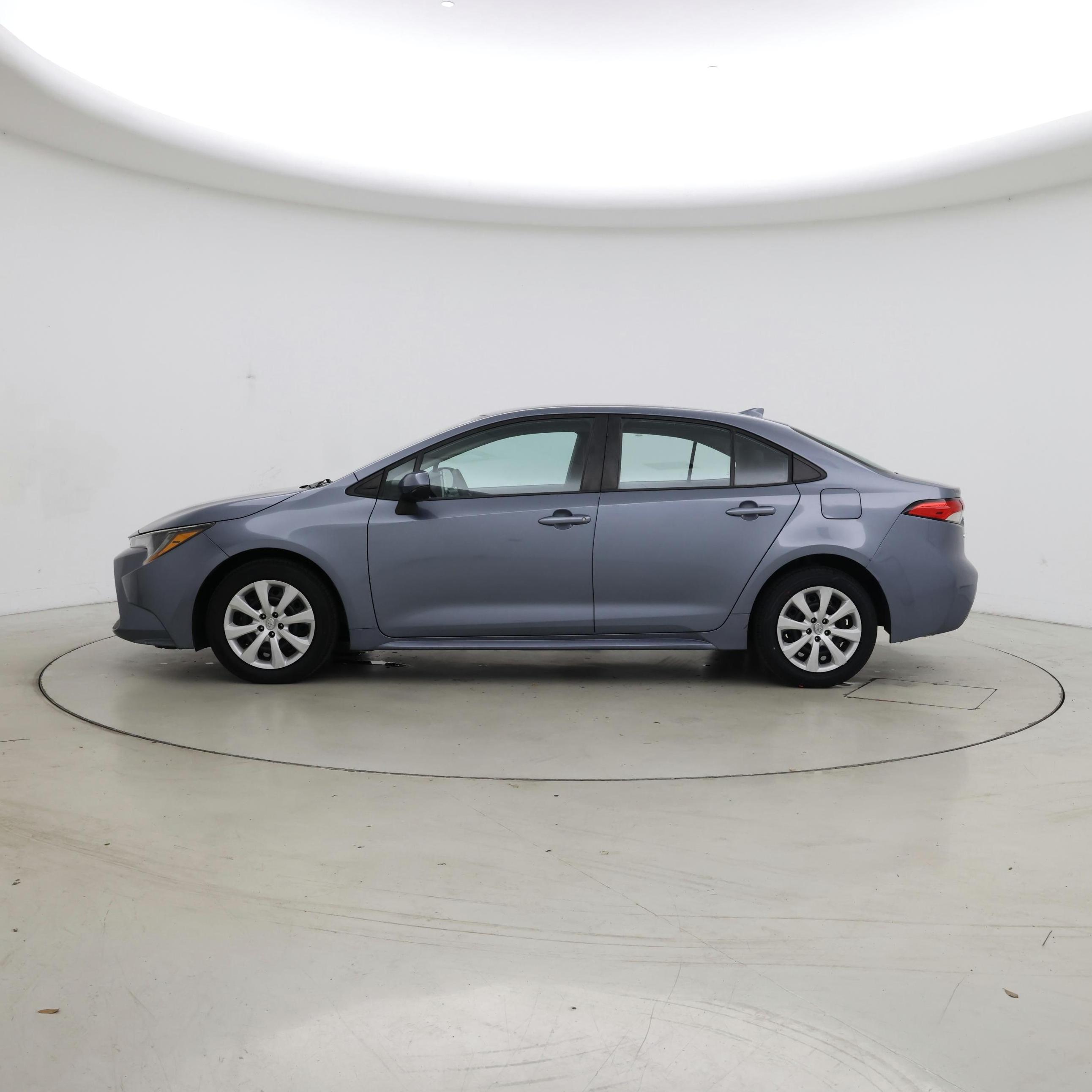 Thumbnail: 2021 Toyota Corolla - 3