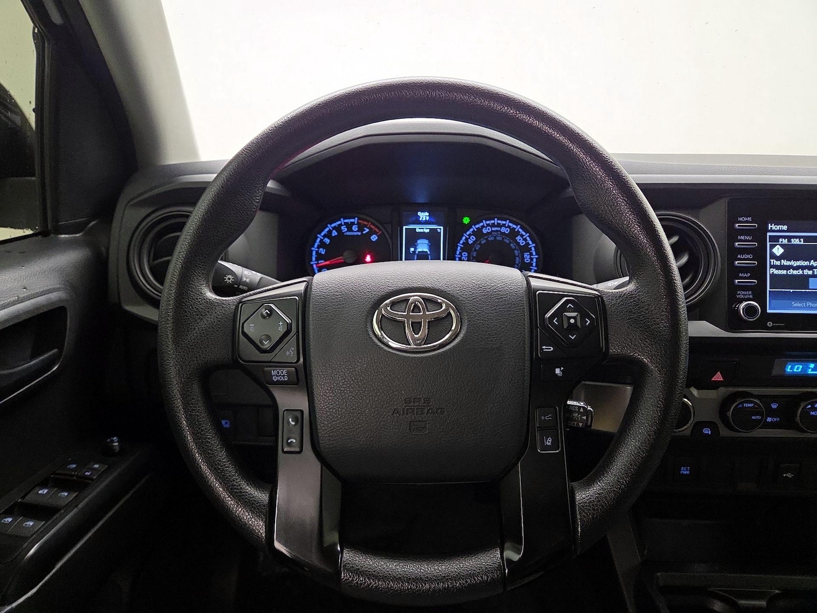 2023 Toyota Tacoma SR - Photo 11