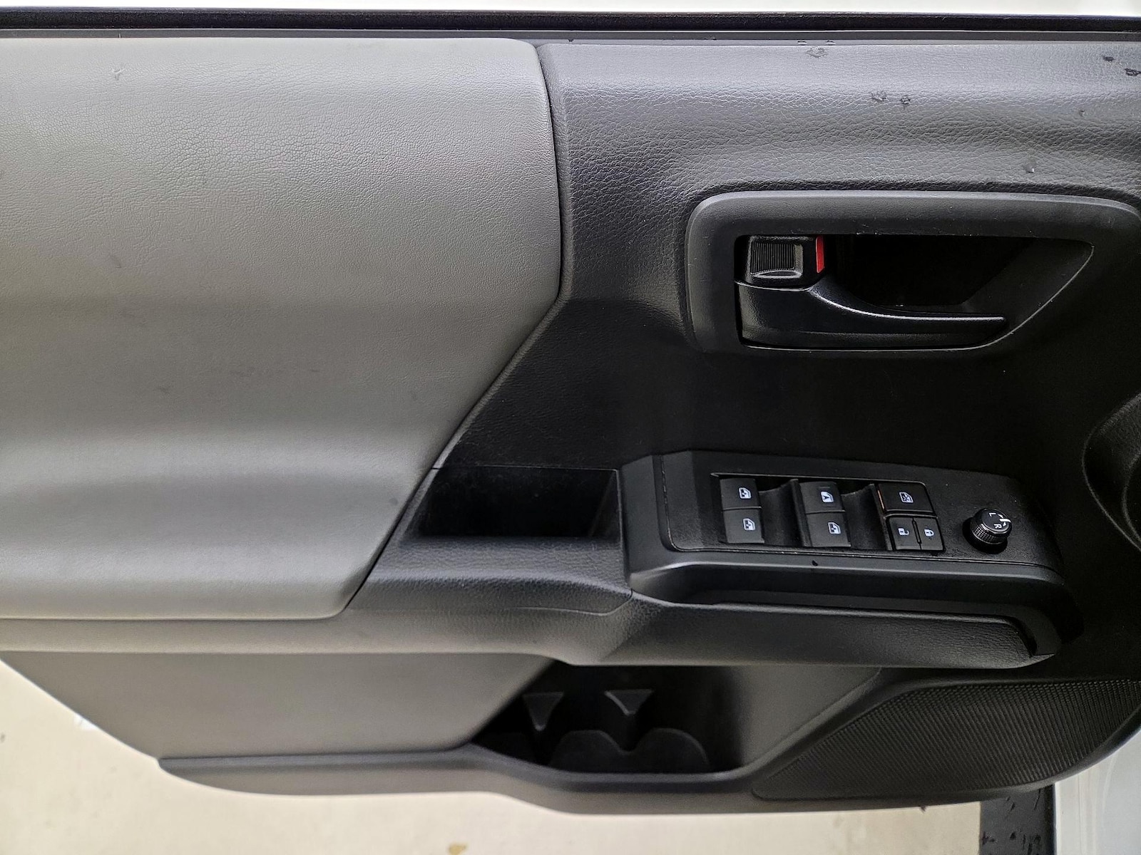 2023 Toyota Tacoma SR - Photo 13