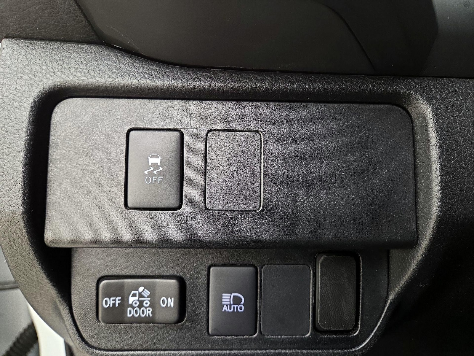 2023 Toyota Tacoma SR - Photo 14