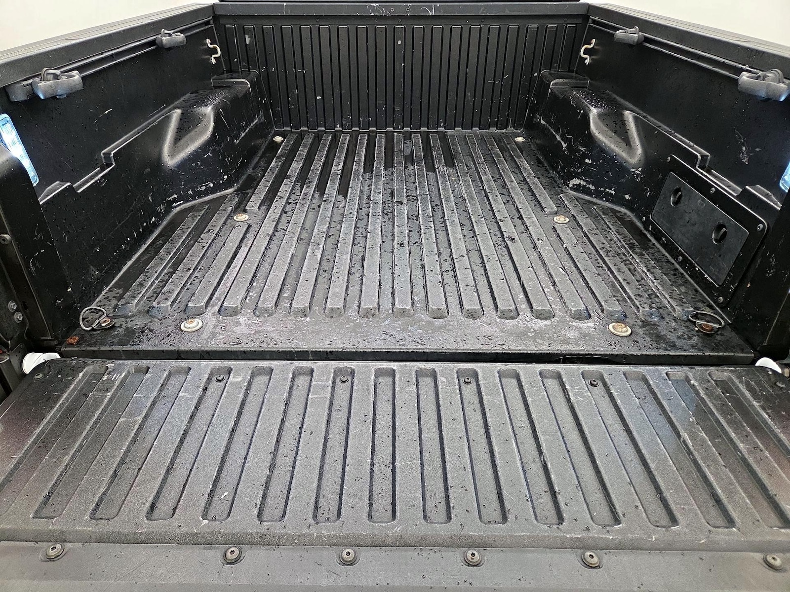 2023 Toyota Tacoma SR - Photo 21