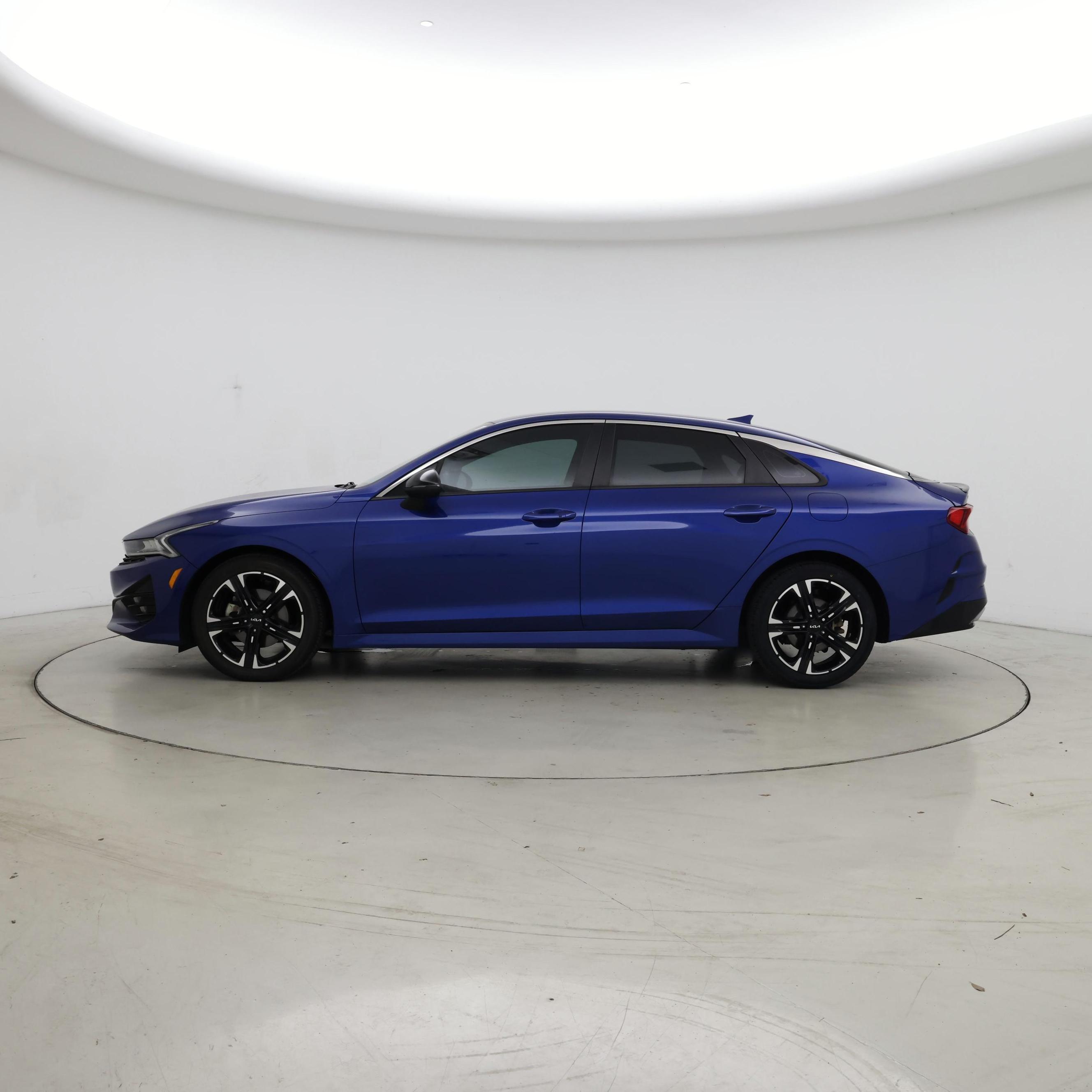 Thumbnail: 2023 Kia K5 - 3