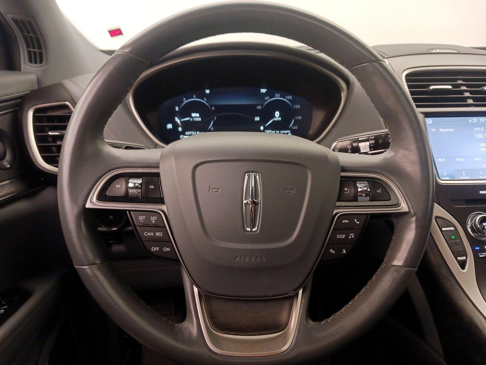 Thumbnail: 2020 Lincoln Nautilus - 10