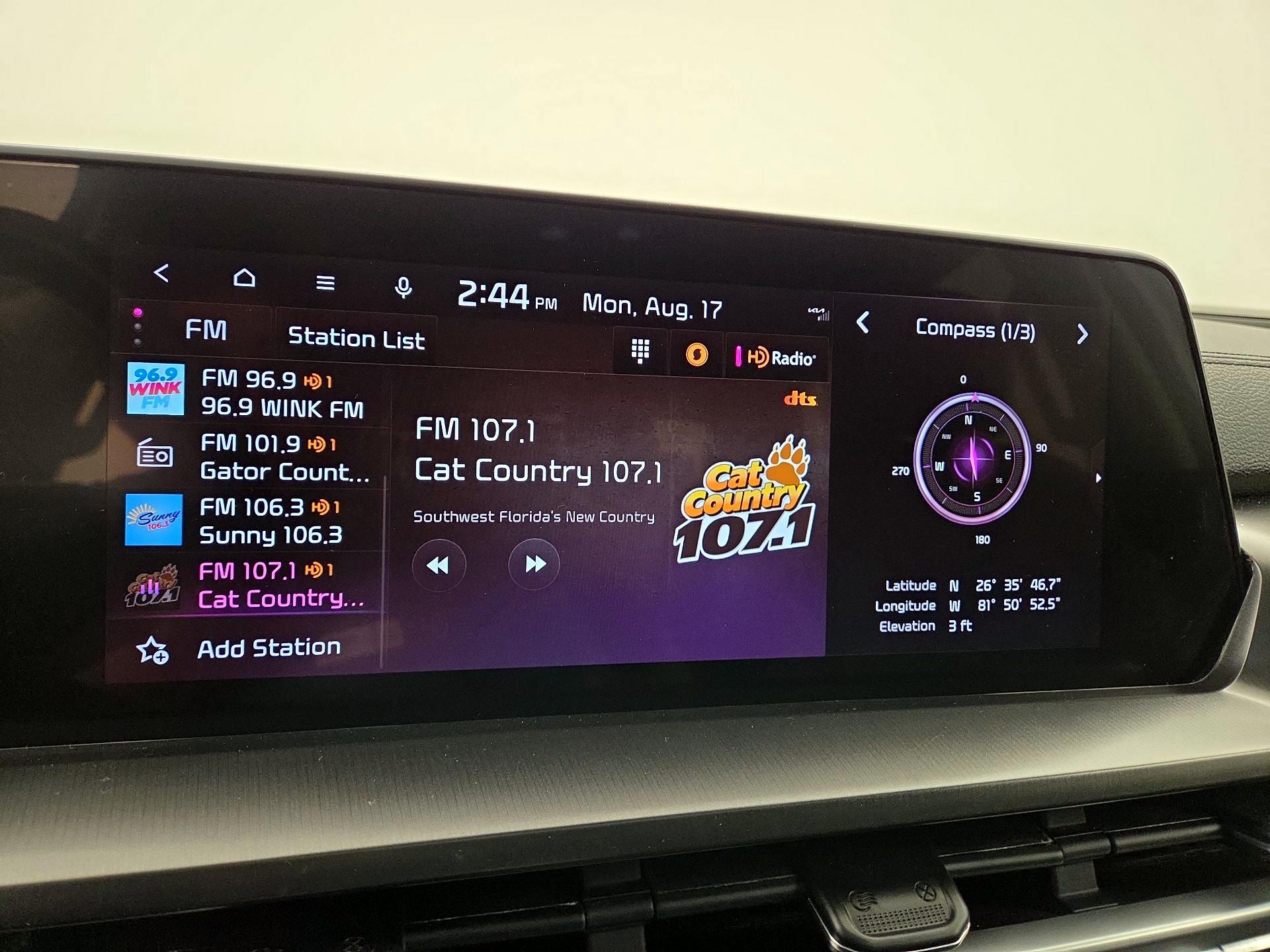 Thumbnail: 2023 Kia Telluride - 16
