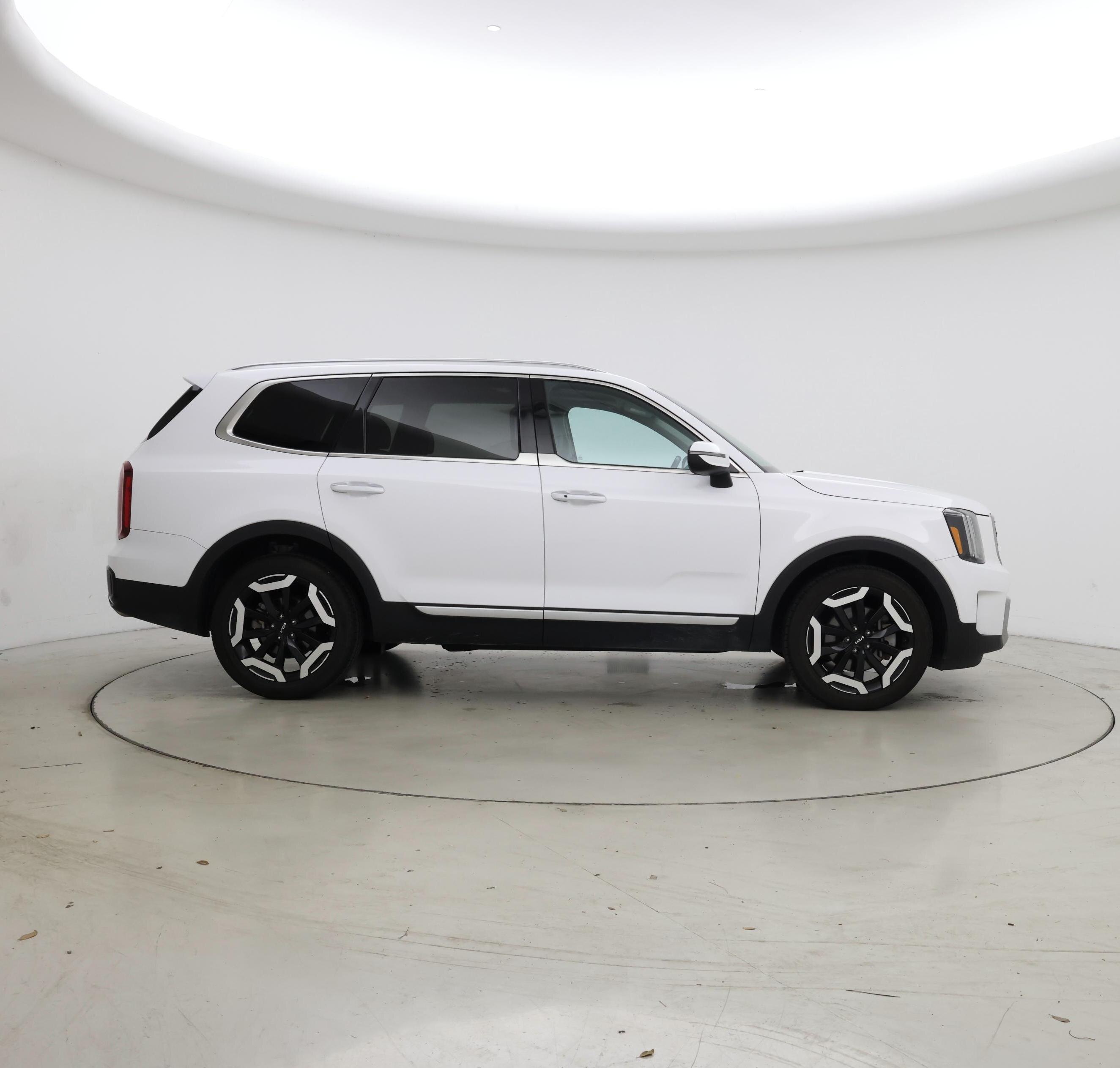 Thumbnail: 2023 Kia Telluride - 7