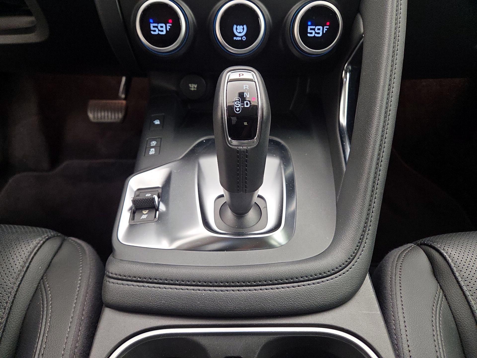 Thumbnail: 2020 Jaguar E-Pace - 16