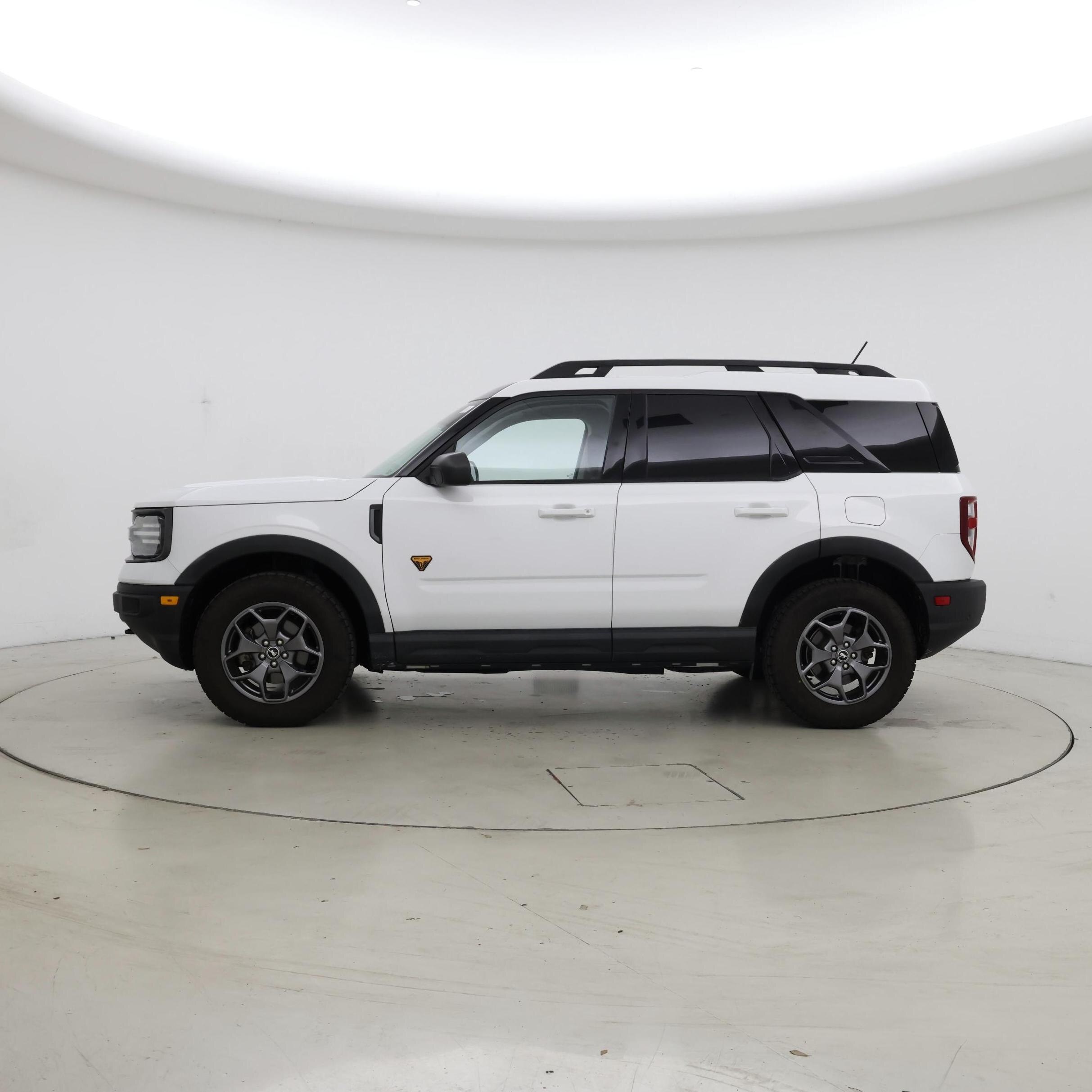 Thumbnail: 2023 Ford Bronco Sport - 3