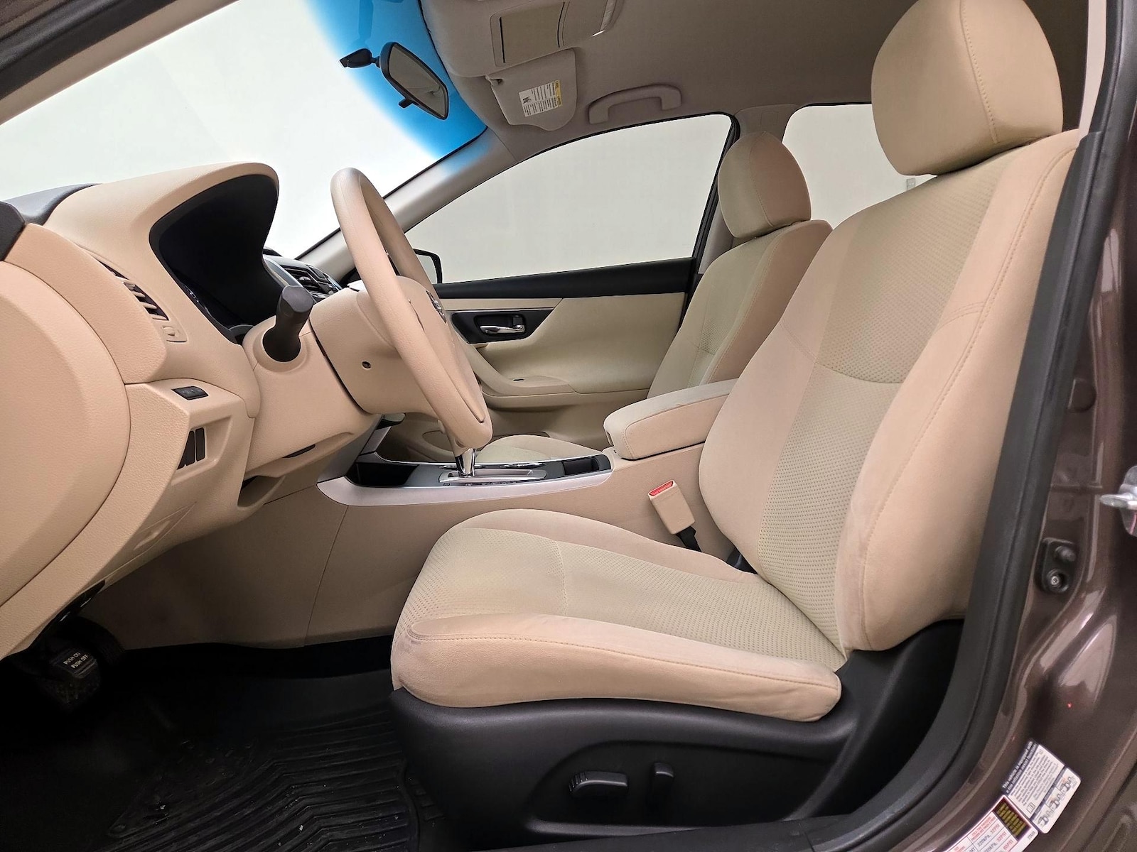 Power Seat(s) & Side Airbags