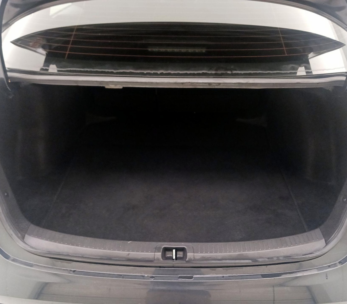 Trunk/Cargo (Seats Up)