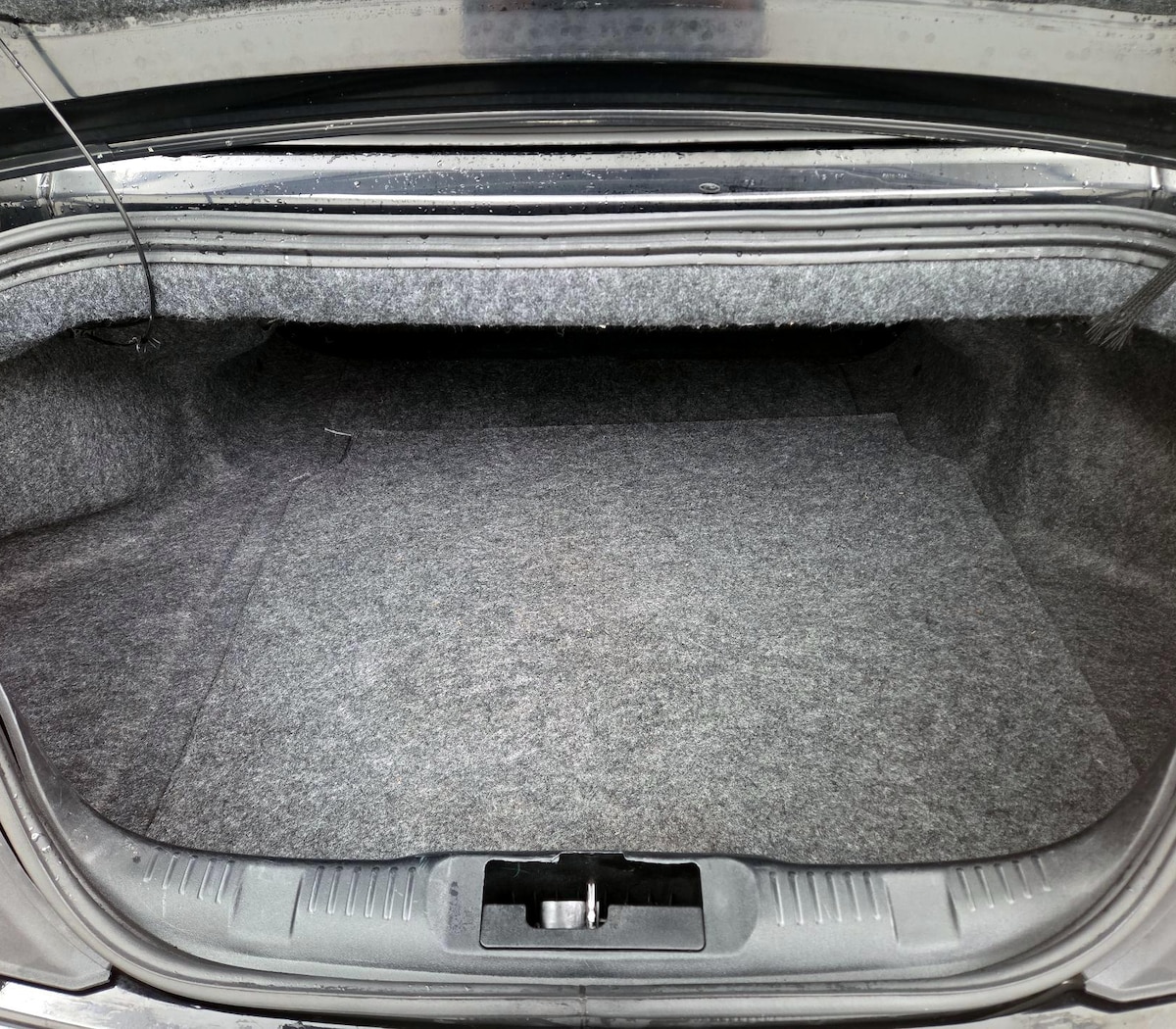 Trunk/Cargo (Seats Up)
