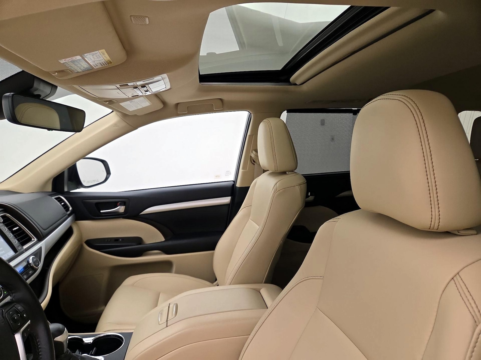 Sunroof(s) & Overhead Airbags