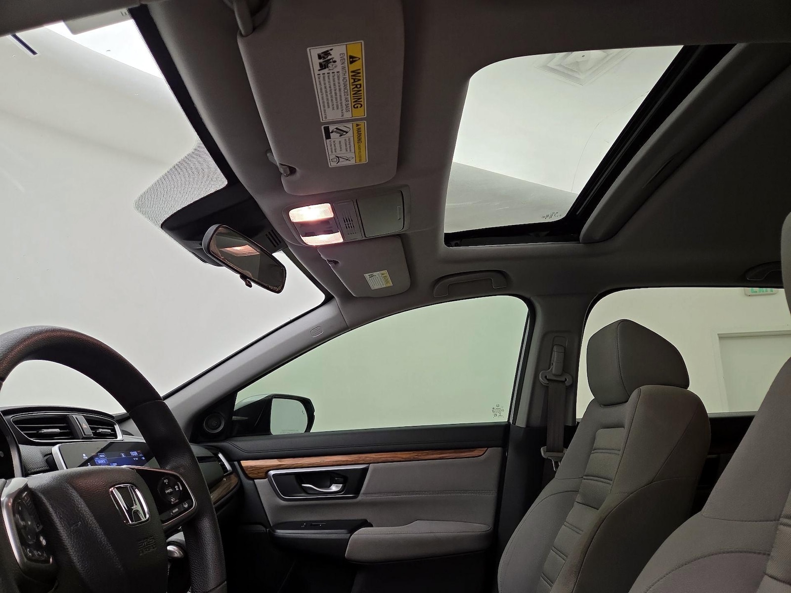 Sunroof(s) & Overhead Airbags