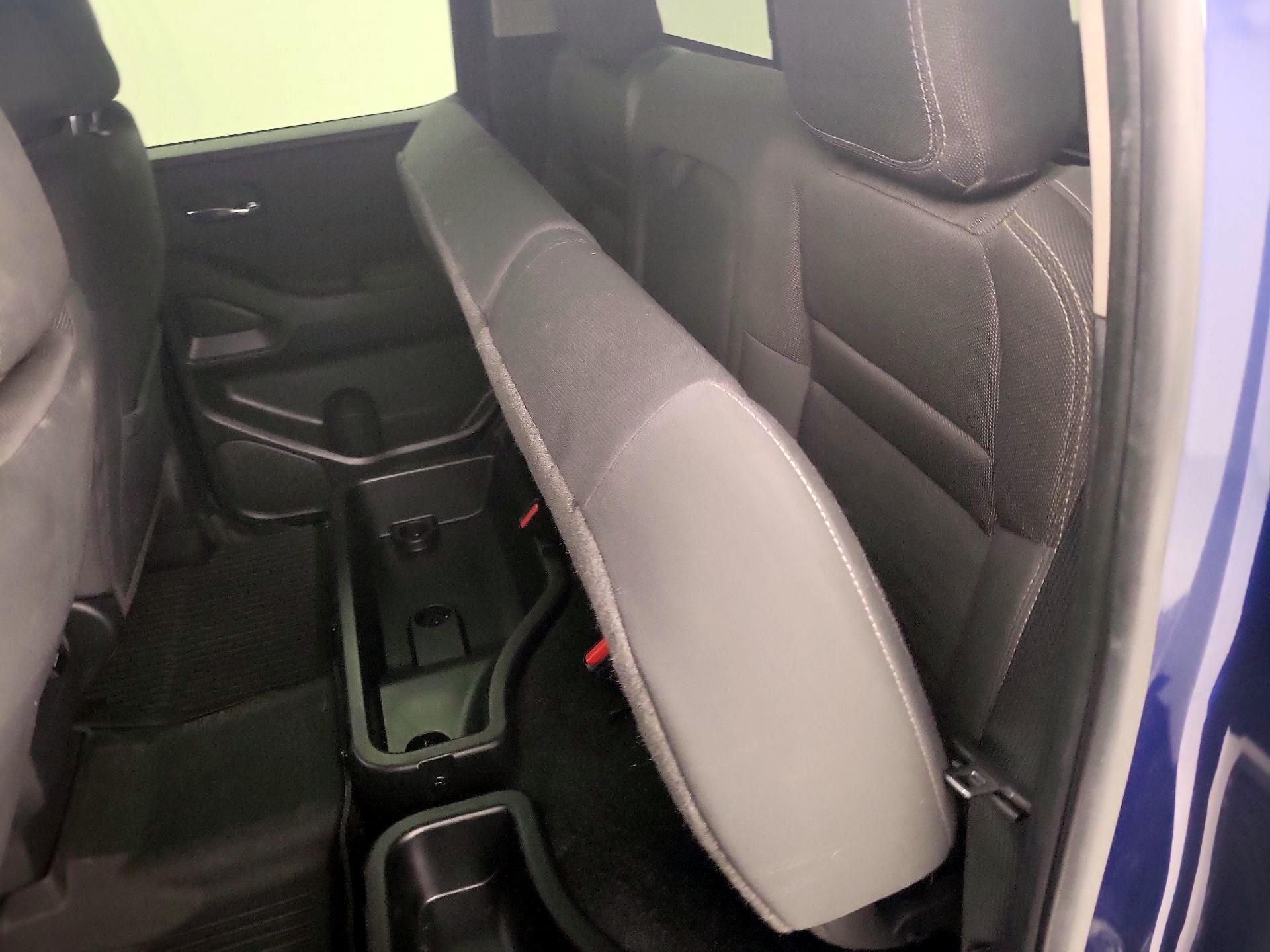 Thumbnail: 2022 Nissan Frontier - 19