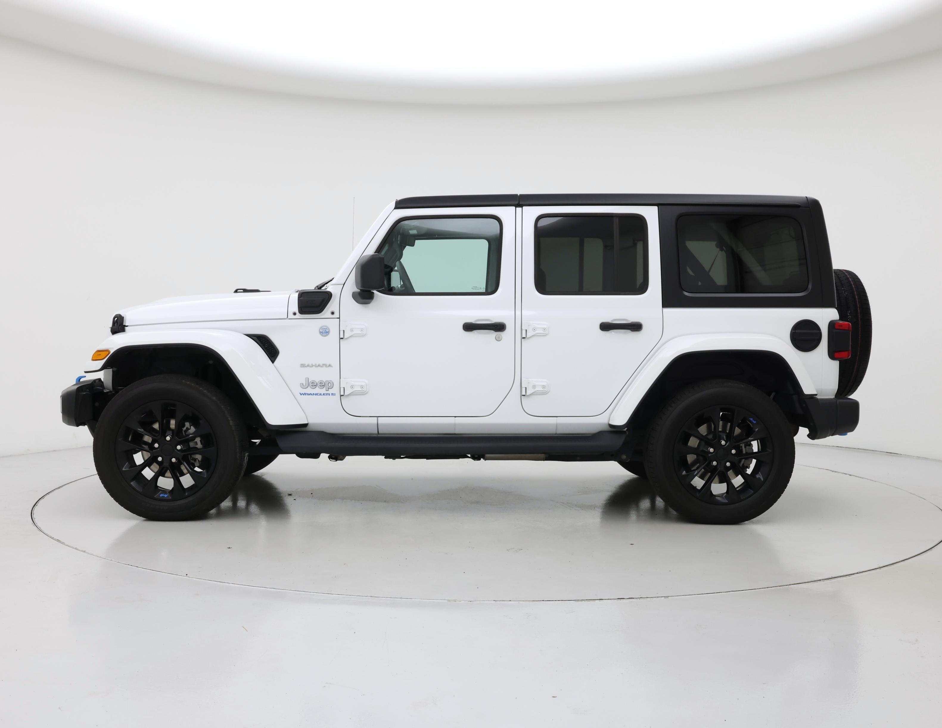 Thumbnail: 2023 Jeep Wrangler - 3