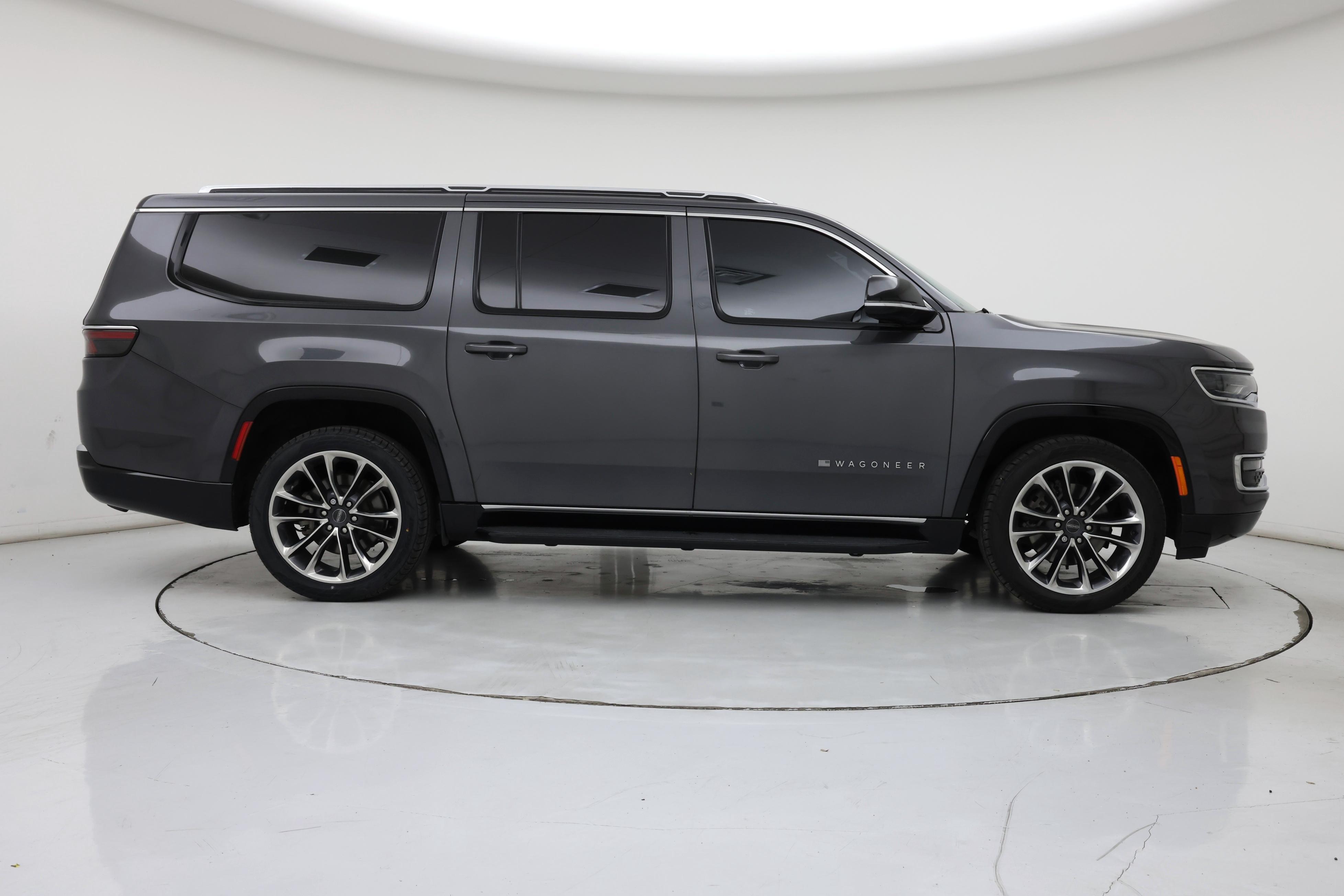 Thumbnail: 2023 Jeep Wagoneer - 7