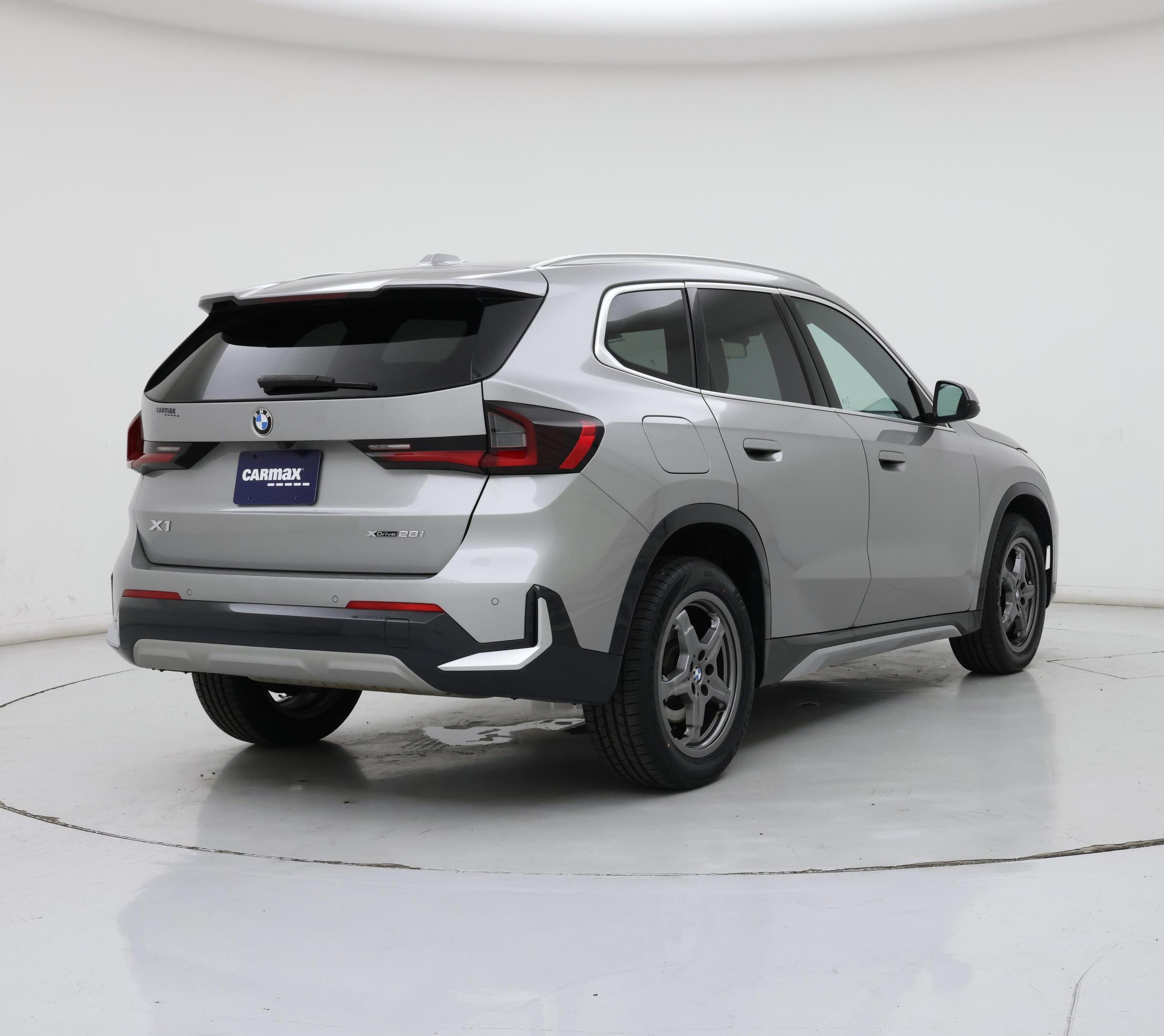 Thumbnail: 2025 BMW X1 - 8
