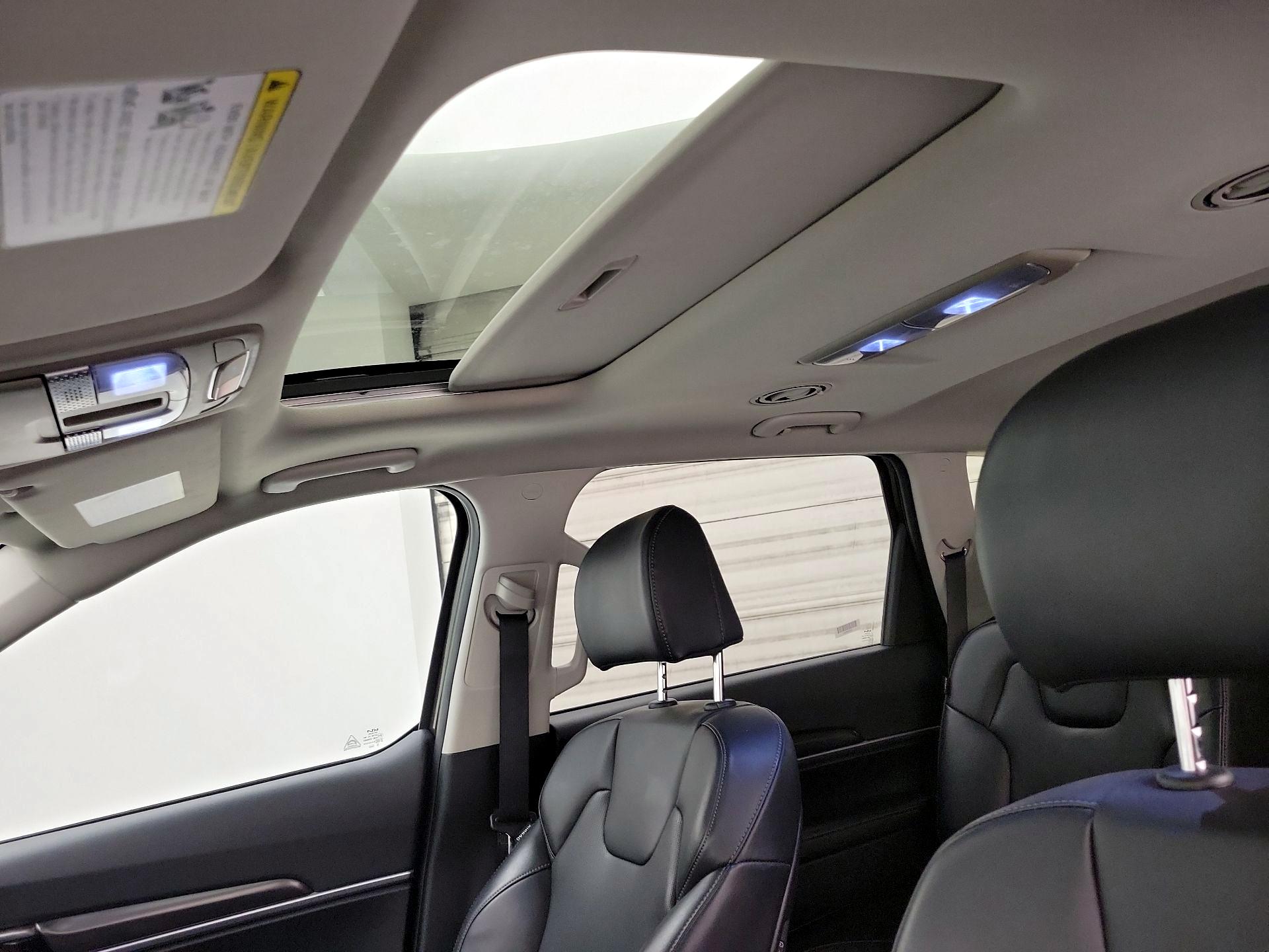 Thumbnail: 2025 Kia Telluride - 19