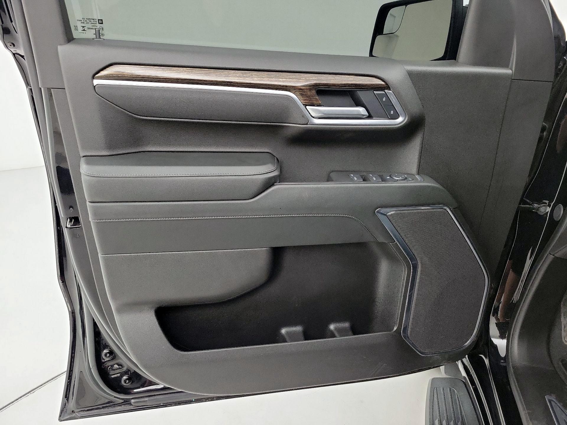 Thumbnail: 2025 GMC Sierra 1500 - 12