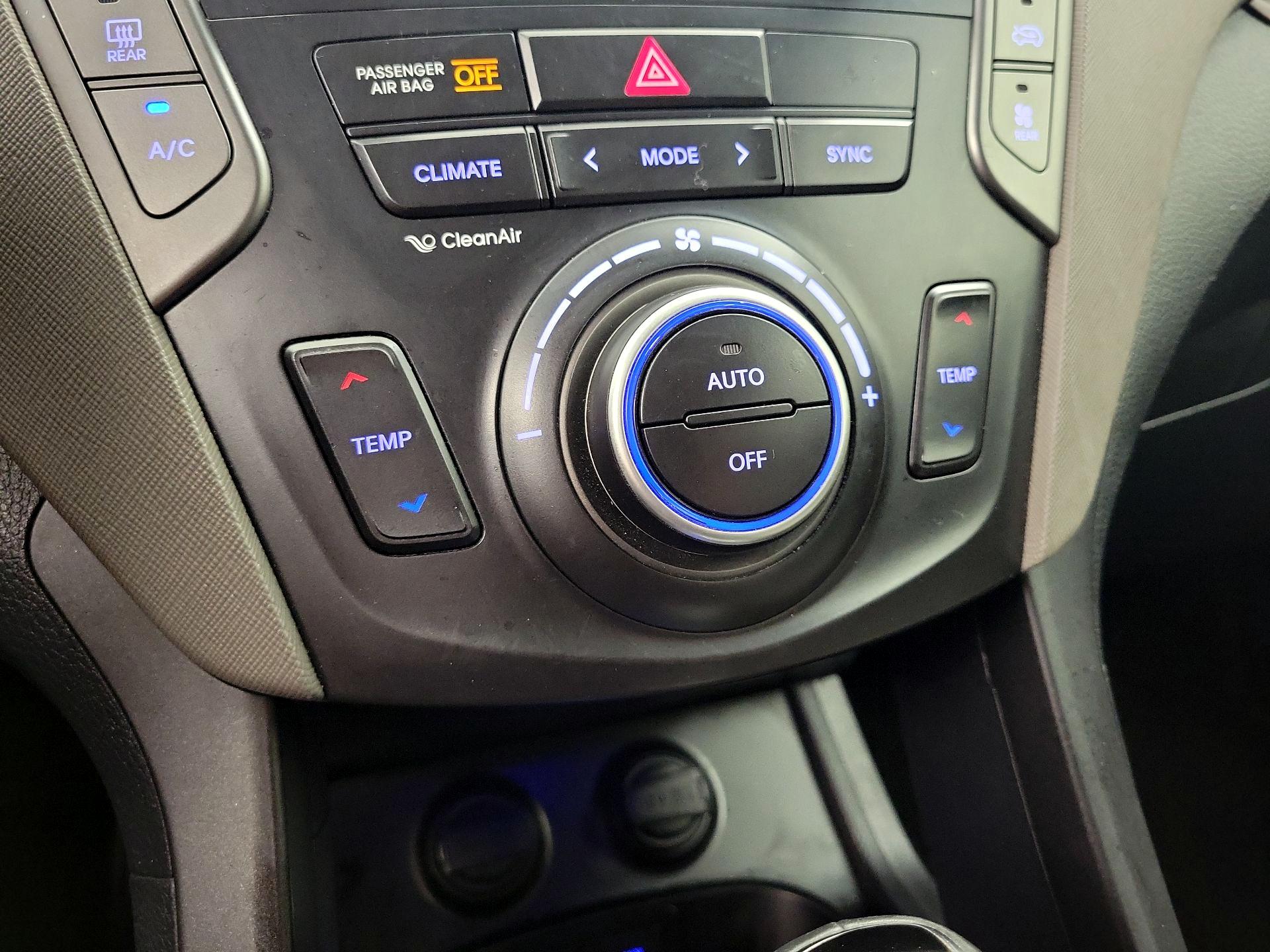 Thumbnail: 2019 Hyundai Santa Fe - 16