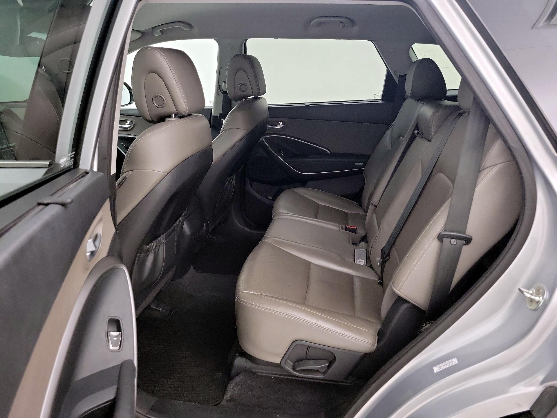 Thumbnail: 2019 Hyundai Santa Fe - 19
