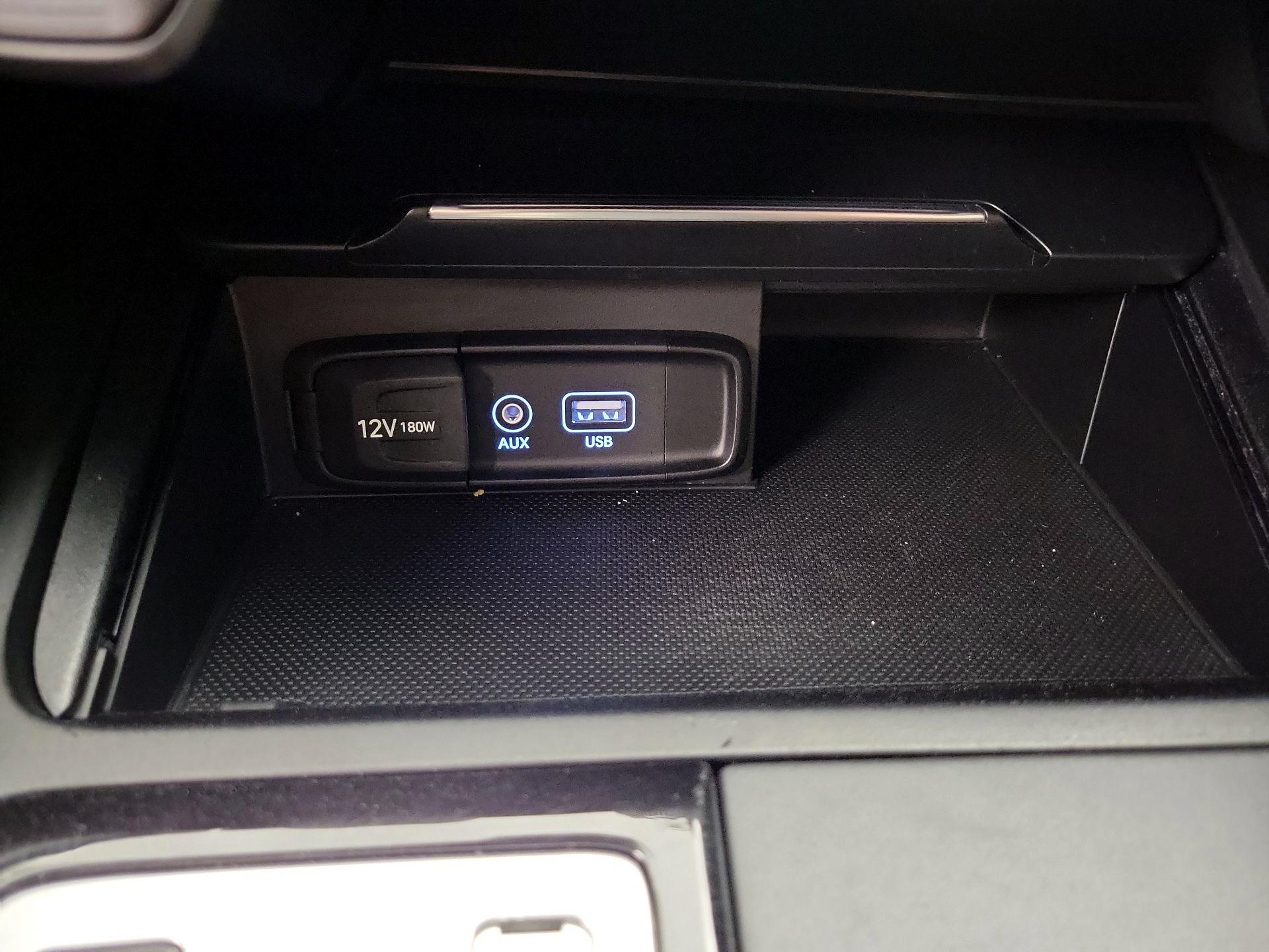 Thumbnail: 2019 Genesis G70 - 18