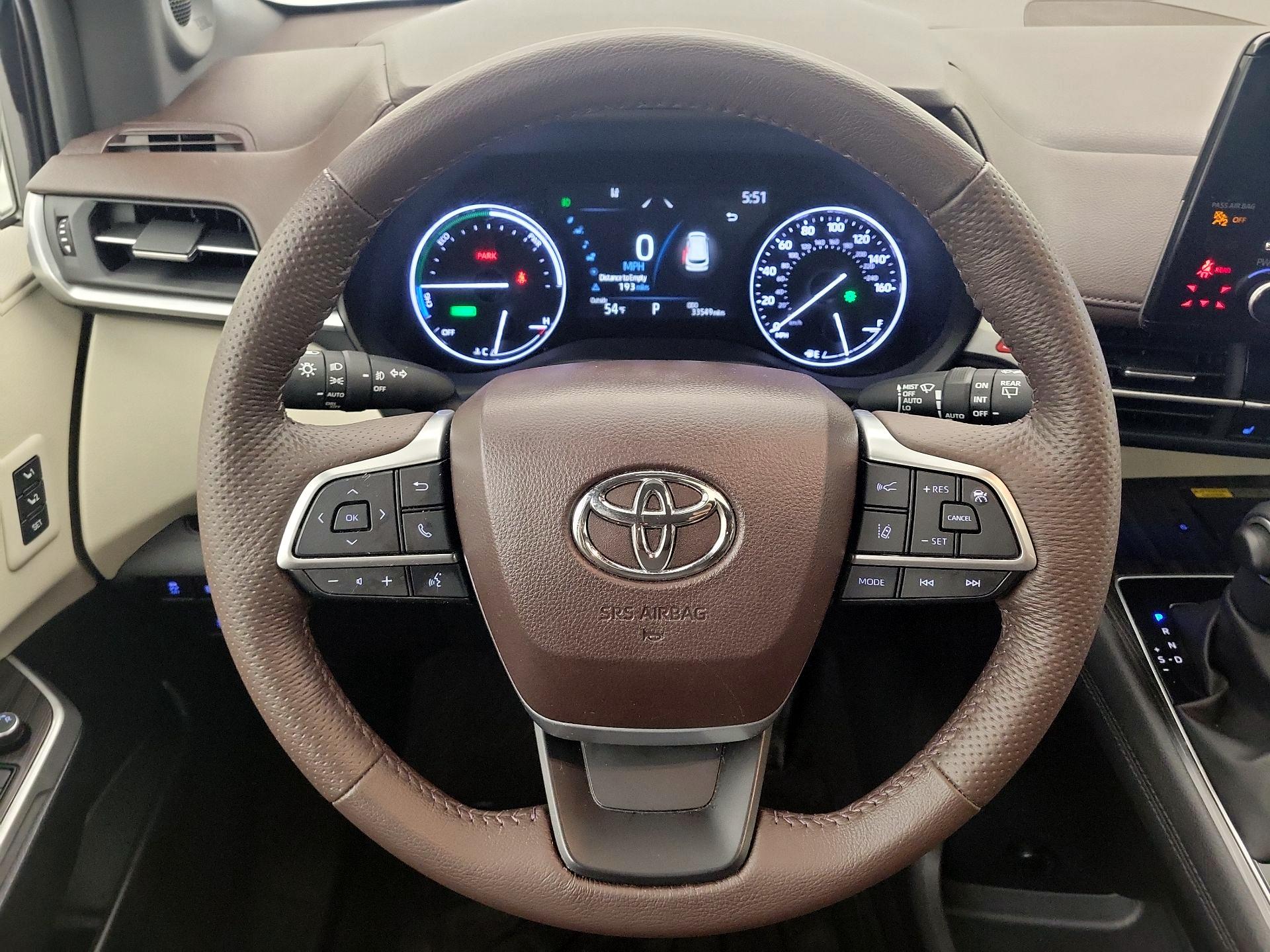 Thumbnail: 2024 Toyota Sienna - 10